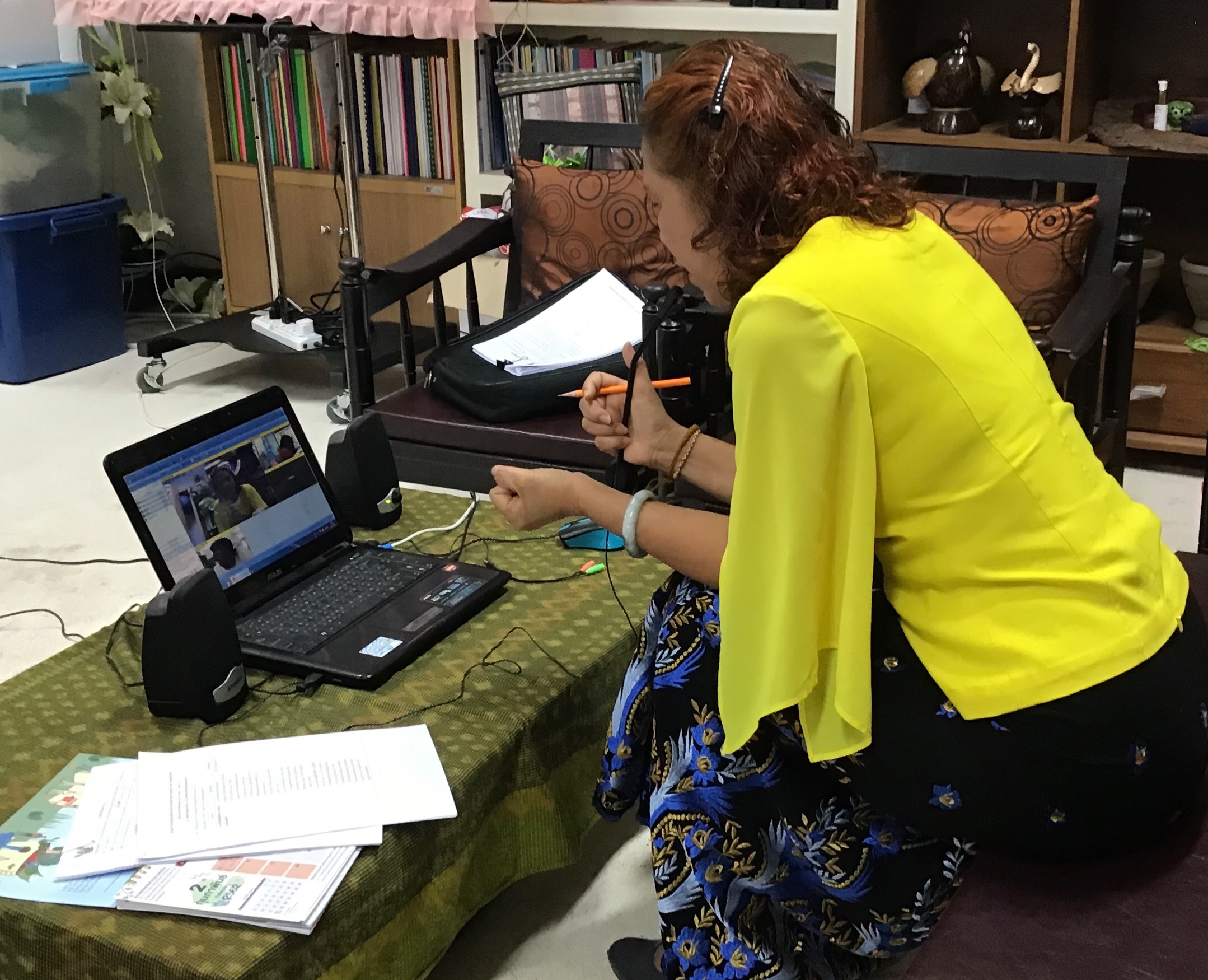 พช.หนองคาย ติดตามงานผ่านระบบห้องประชุมออนไลน์ (Sessioncall)