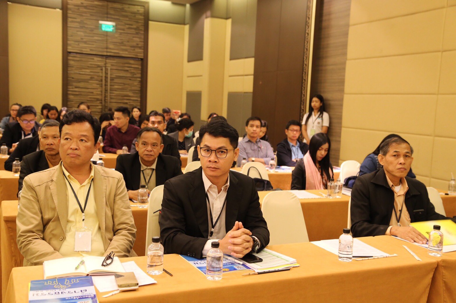 พช.หนองคาย ร่วมโครงการเพิ่มประสิทธิภาพการจัดการเรื่องร้องเรียนผ่านศูนย์ดำรงธรรมของบุคลากรกรมการพัฒนาชุมชน