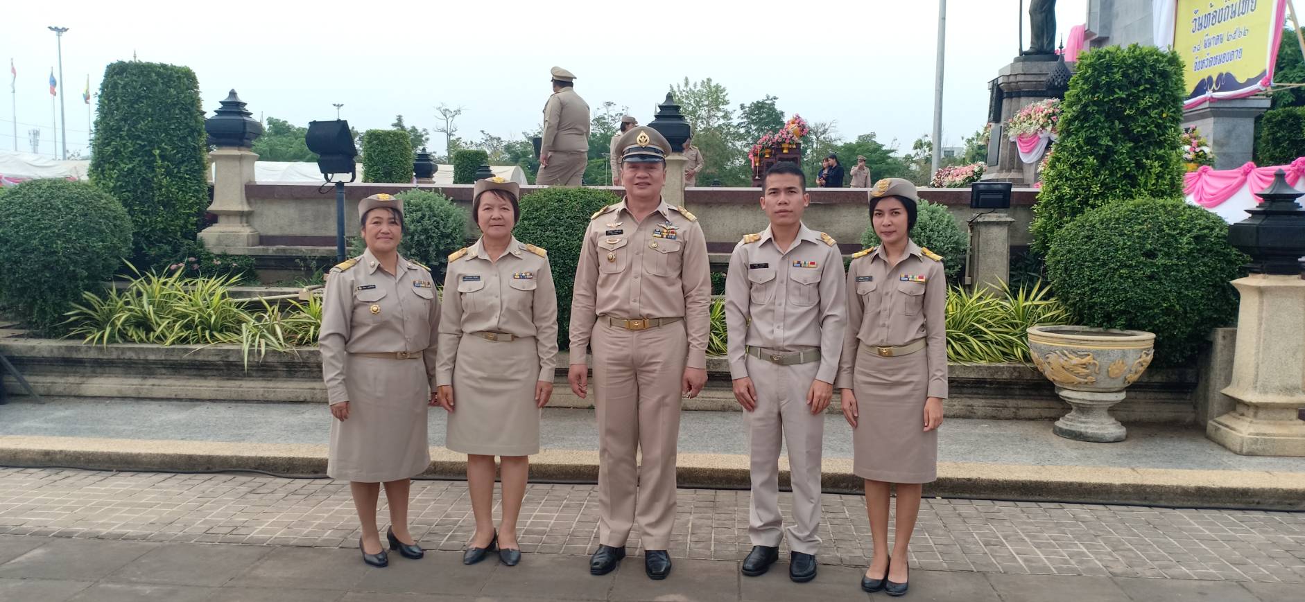 พช.หนองคาย ร่วมพิธี เนื่องในวันท้องถิ่นไทย ประจำปี 2562