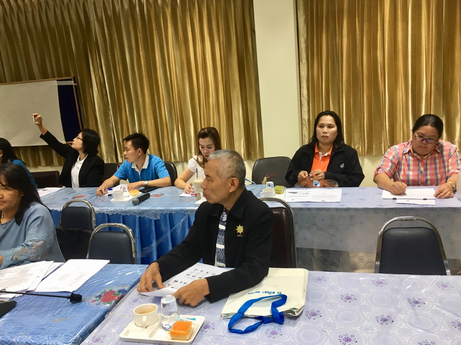 หนองคาย…ระชุมเชิงปฏิบัติการจัดทำแผนการขับเคลื่อนการพัฒนาเศรษฐกิจฐานรากและประชารัฐ ตามโครงการขับเคลื่อนการสร้างสัมมาชีพชุมชนตามแนวทางประชารัฐ