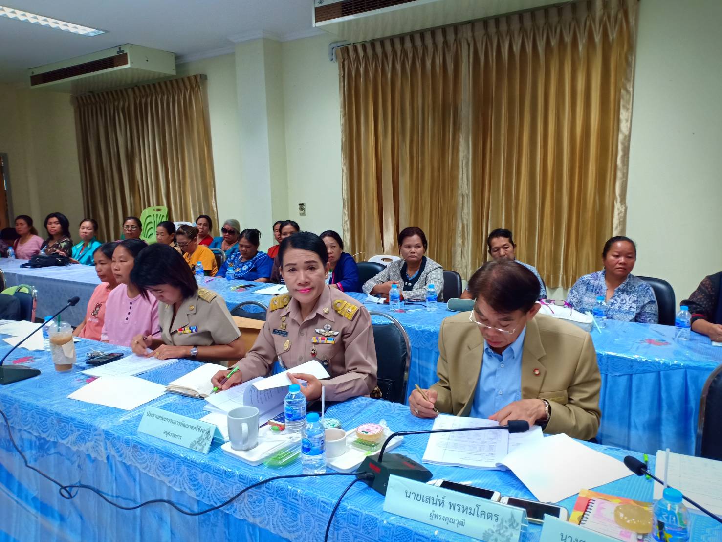 พช.หนองคาย…ประชุมคณะอนุกรรมการบริหารกองทุนพัฒนาบทบาทสตรีระดับจังหวัดจังหวัดหนองคาย ครั้งที่ 3/2562 ณ ห้องประชุมสำนักงานพัฒนาชุมชนจังหวัดหนองคาย