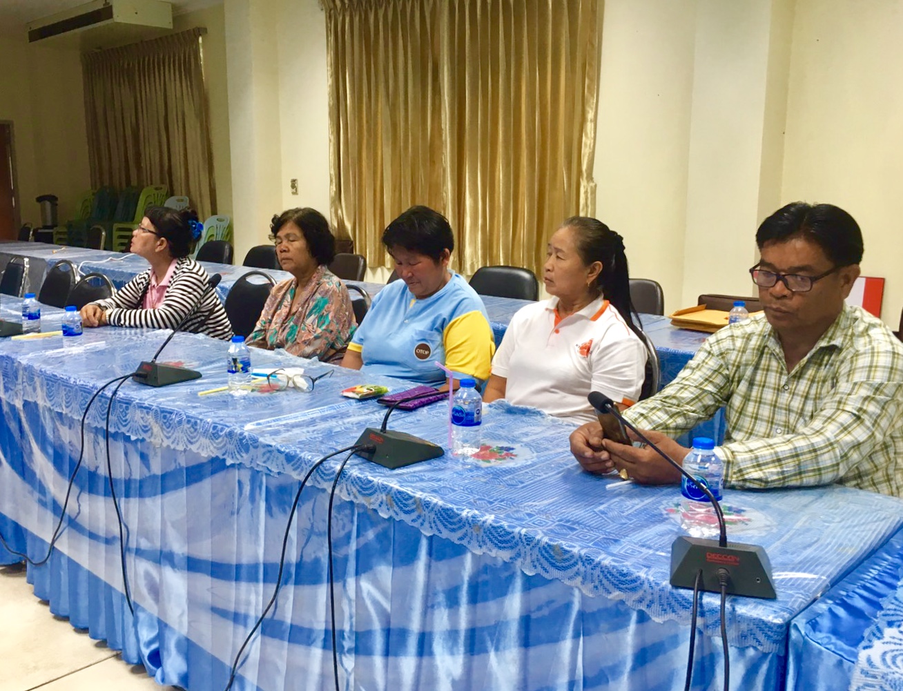 พช.หนองคาย นำกลุ่มอาชีพ รับฟังการประชุมถ่ายทอดให้ความรู้ การพัฒนาธุรกิจของกลุ่มอาชีพ สู่การเป็นผู้ประกอบการชุมชน (Community Entrepreneur: CE)