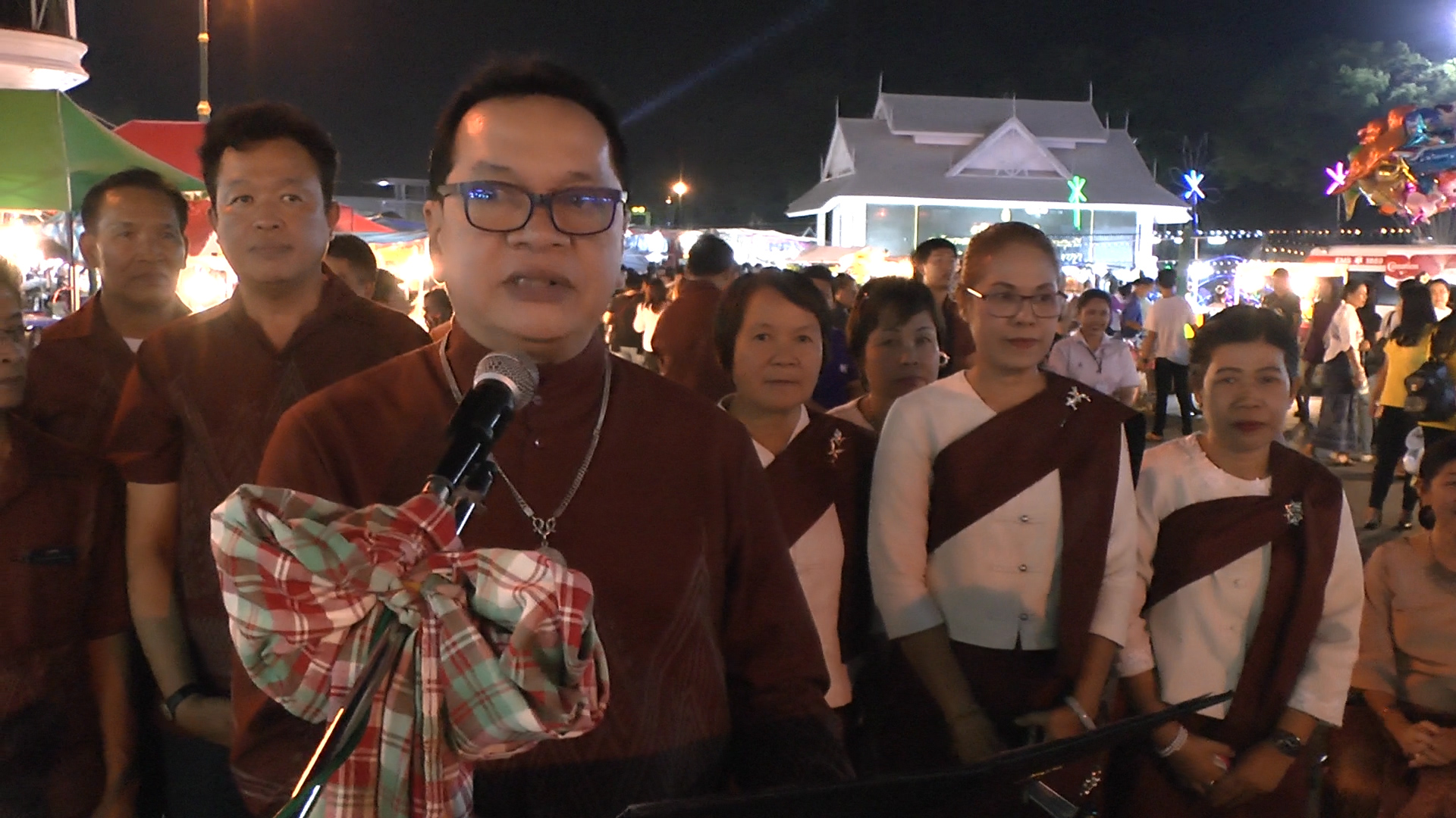 พช.หนองคาย จัดแสดงและจำหน่ายสินค้าตลาดประชารัฐ ของดีจังหวัดหนองคาย ปี 2562 ในงานฉลองอนุสาวรีย์ปราบฮ่อ ใต้ร่มพระบารมี 192 ปี เมืองหนองคาย และงานกาชาด ประจำปี 2562