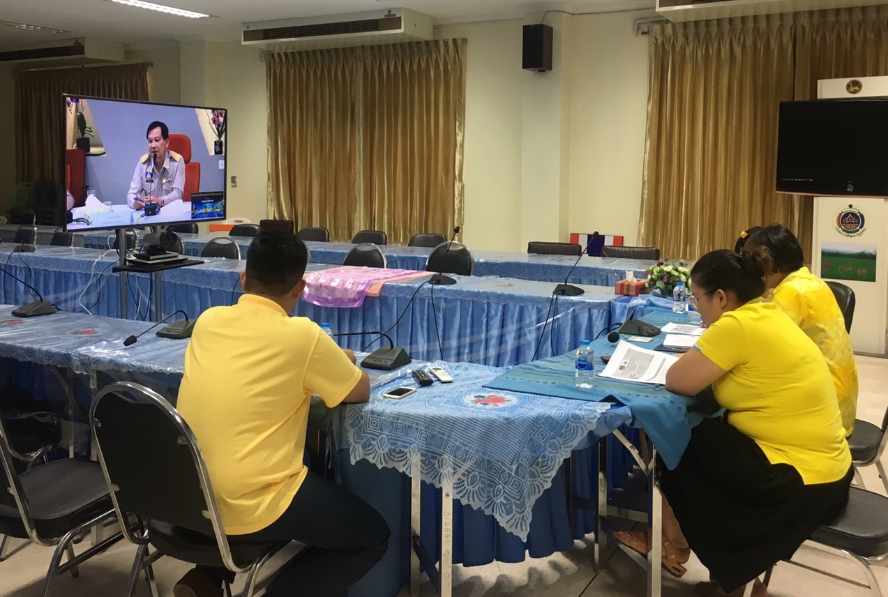 พช.หนองคาย ร่วมประชุมติดตามเร่งรัดการดำเนินงานและแผนการใช้จ่ายงบประมาณกองทุนพัฒนาบทบาทสตรี ประจำปีบัญชี พ.ศ.2562 ครั้งที่ 3/2562 ผ่านระบบ Video Conference