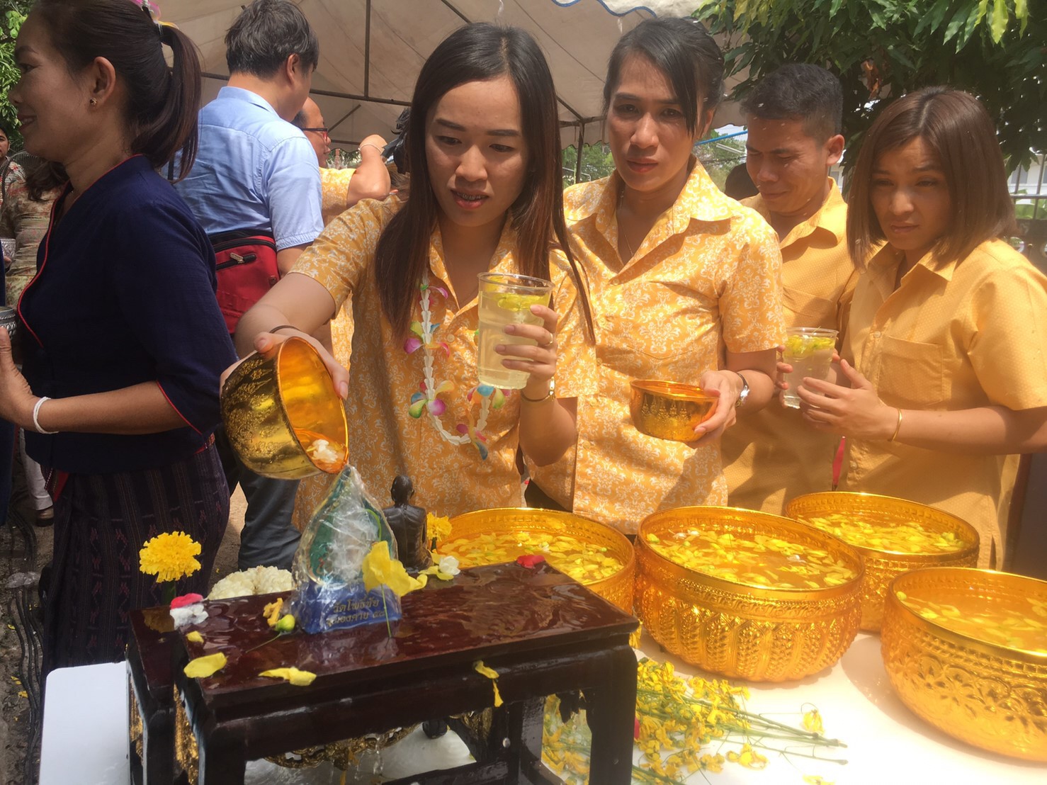 พช.หนองคาย จัดงาน”ตุ้มโฮมสืบสาน วัฒนธรรม ประเพณีสงกรานต์”