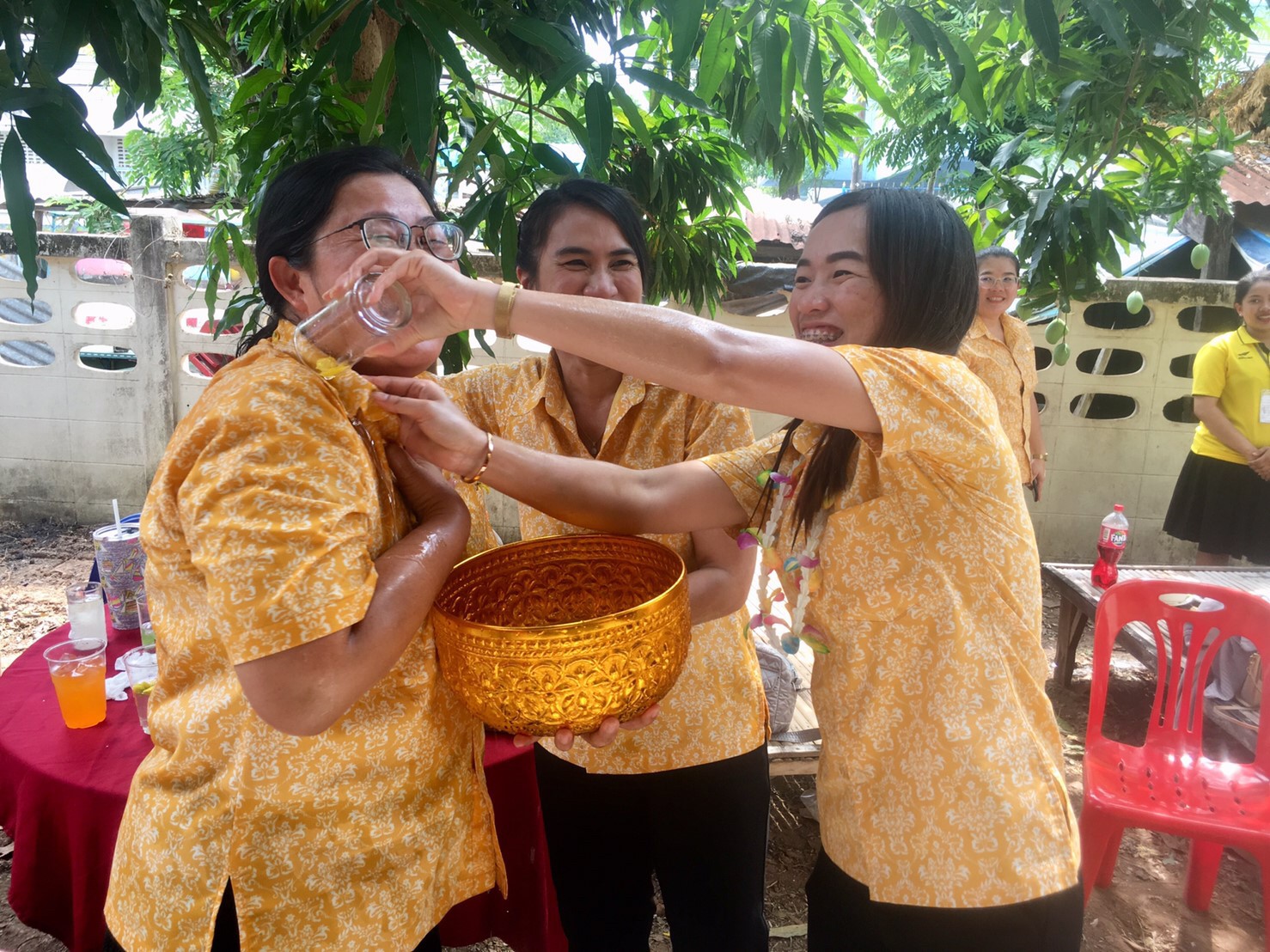 พช.หนองคาย จัดงาน”ตุ้มโฮมสืบสาน วัฒนธรรม ประเพณีสงกรานต์”