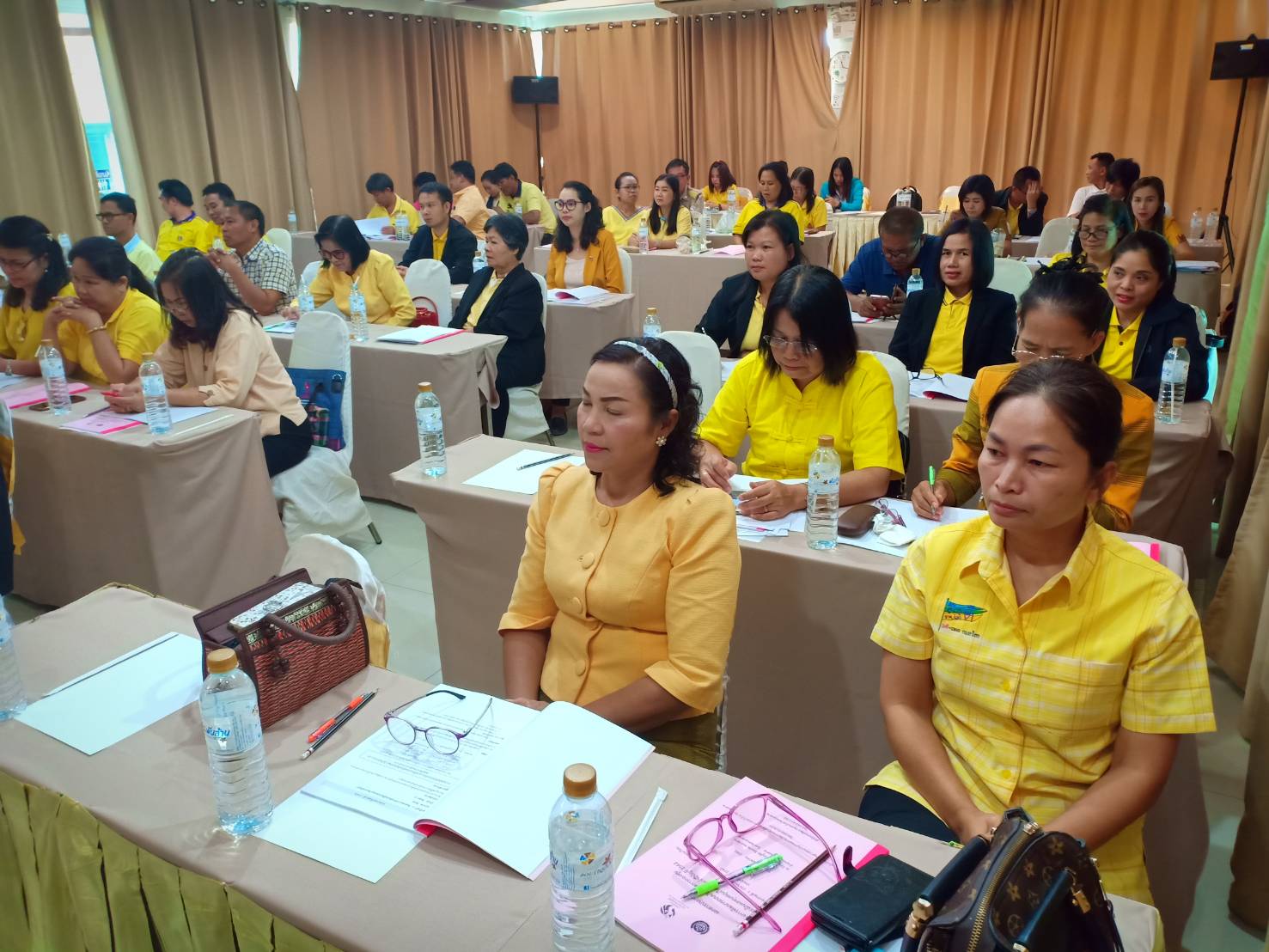 พช.หนองคาย จัดโครงการพัฒนาระบบบริหารจัดการทุน และประเมินผลทุนหมุนเวียน ประจำปีบัญชี 2562 กิจกรรมที่ 1 ประชุมเชิงปฏิบัติการประเมินผลทุนหมุนเวียนประจำปีบัญชี 2562