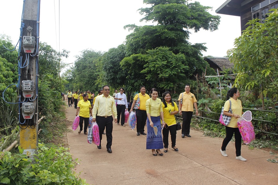 คณะกรรมการคัดสรรกิจกรรมพัฒนาชุมชนดีเด่น ระดับจังหวัด จังหวัดหนองคาย ลงพื้นที่คัดสรรหมู่บ้านเศรษฐกิจพอเพียง “อยู่เย็น เป็นสุข” ณ บ้านหนองยาง หมู่ที่ 6 ตำบลเฝ้าไร่ อำเภอเฝ้าไร่