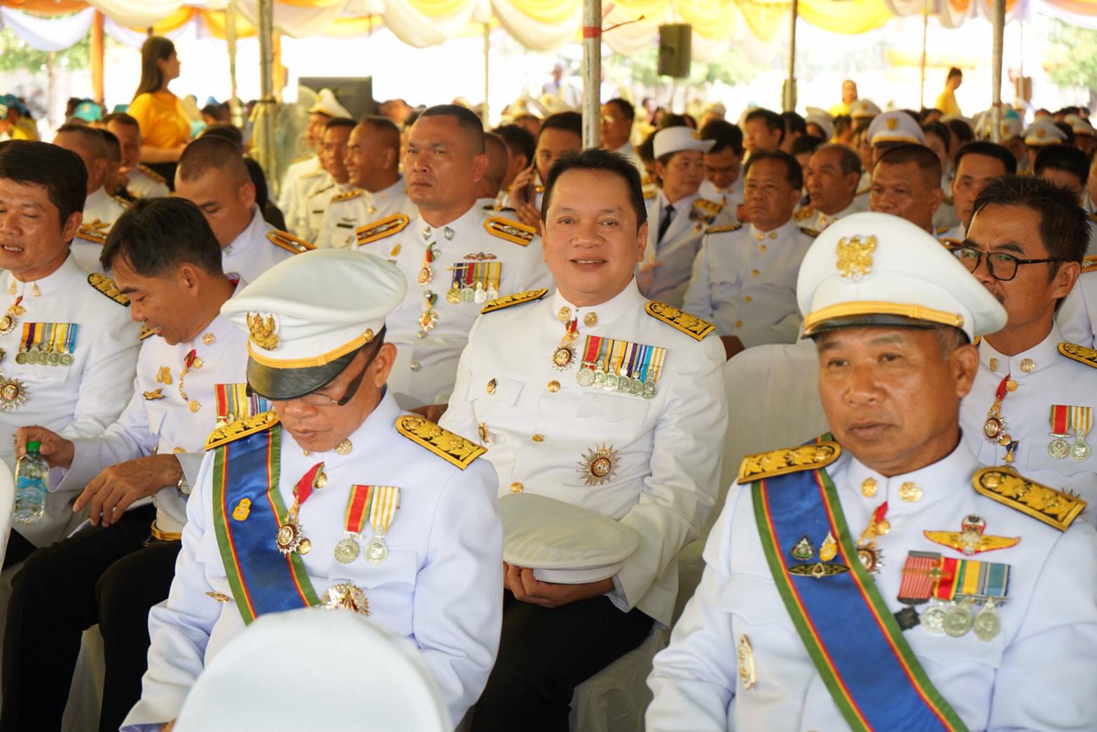 พช.หนองคาย ร่วมพิธีเปิดกรวยถวายราชสักการะหน้าพระบรมฉายาลักษณ์พระบาทสมเด็จพระเจ้าอยู่หัว ถวายพระพรชัยมงคล และรับชมการถ่ายทอดสดจากสถานีโทรทัศน์รวมการเฉพาะกิจแห่งประเทศไทย เนื่องในงานพระราชพิธีบรมราชาภิเษก ปีพุทธศักราช 2562