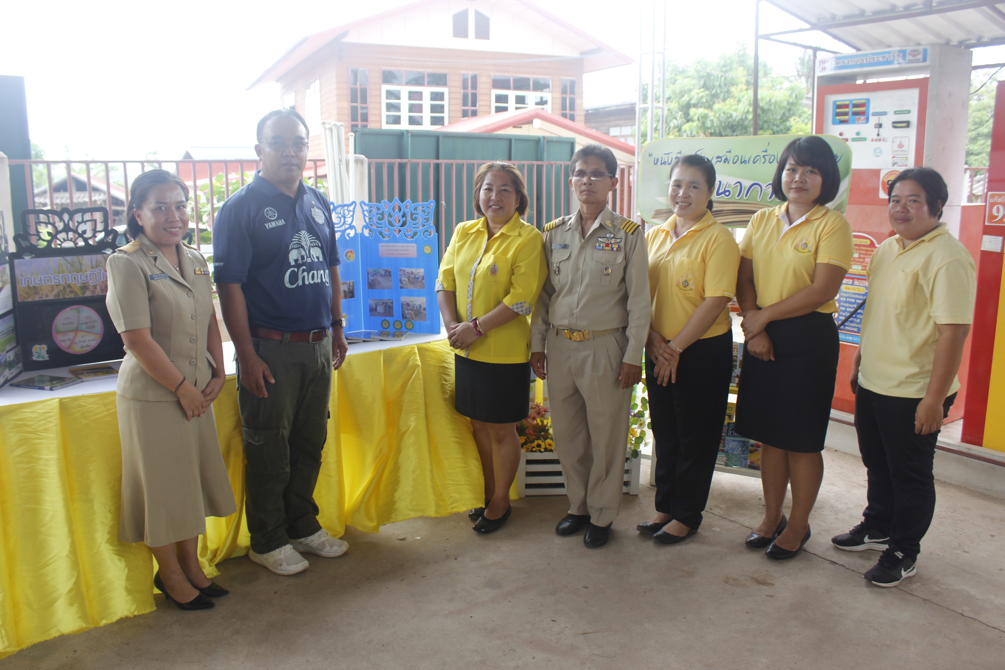 คณะกรรมการคัดสรรกิจกรรมพัฒนาชุมชนดีเด่น ระดับจังหวัด จังหวัดหนองคาย ลงพื้นที่คัดสรรหมู่บ้านเศรษฐกิจพอเพียง “อยู่เย็น เป็นสุข” ณ บ้านสังกะลี หมู่ที่ 5 ตำบลแก้งไก่อำเภอสังคม