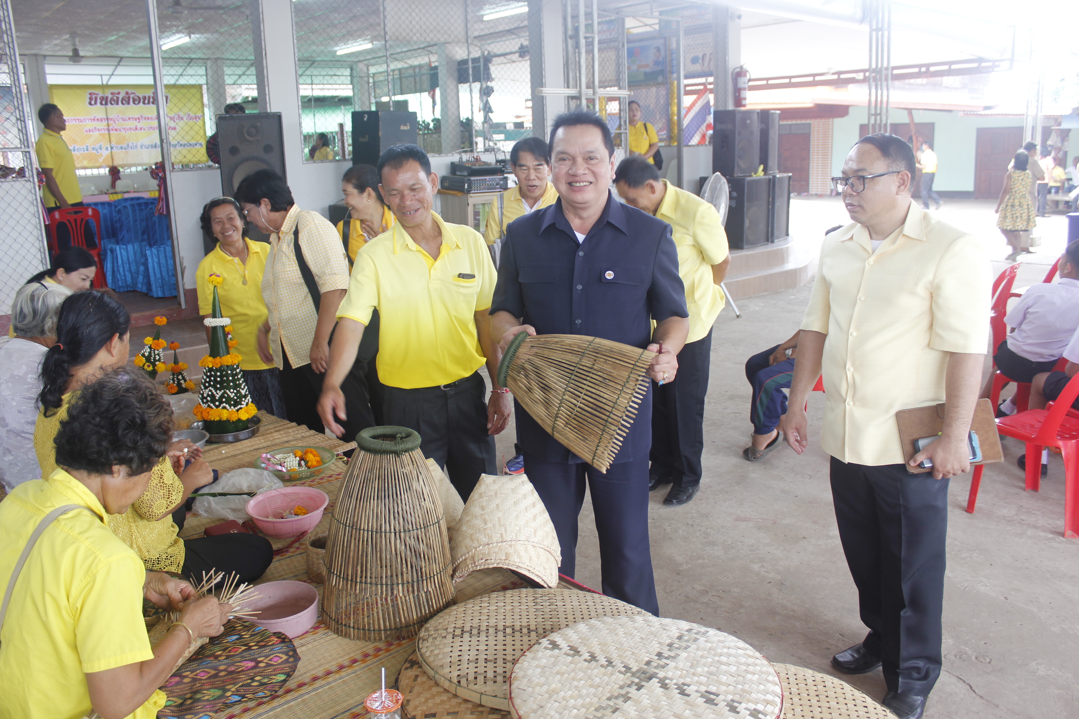 คณะกรรมการคัดสรรกิจกรรมพัฒนาชุมชนดีเด่น ระดับจังหวัด จังหวัดหนองคาย ลงพื้นที่คัดสรรหมู่บ้านเศรษฐกิจพอเพียง “อยู่เย็น เป็นสุข” ณ บ้านสังกะลี หมู่ที่ 5 ตำบลแก้งไก่อำเภอสังคม