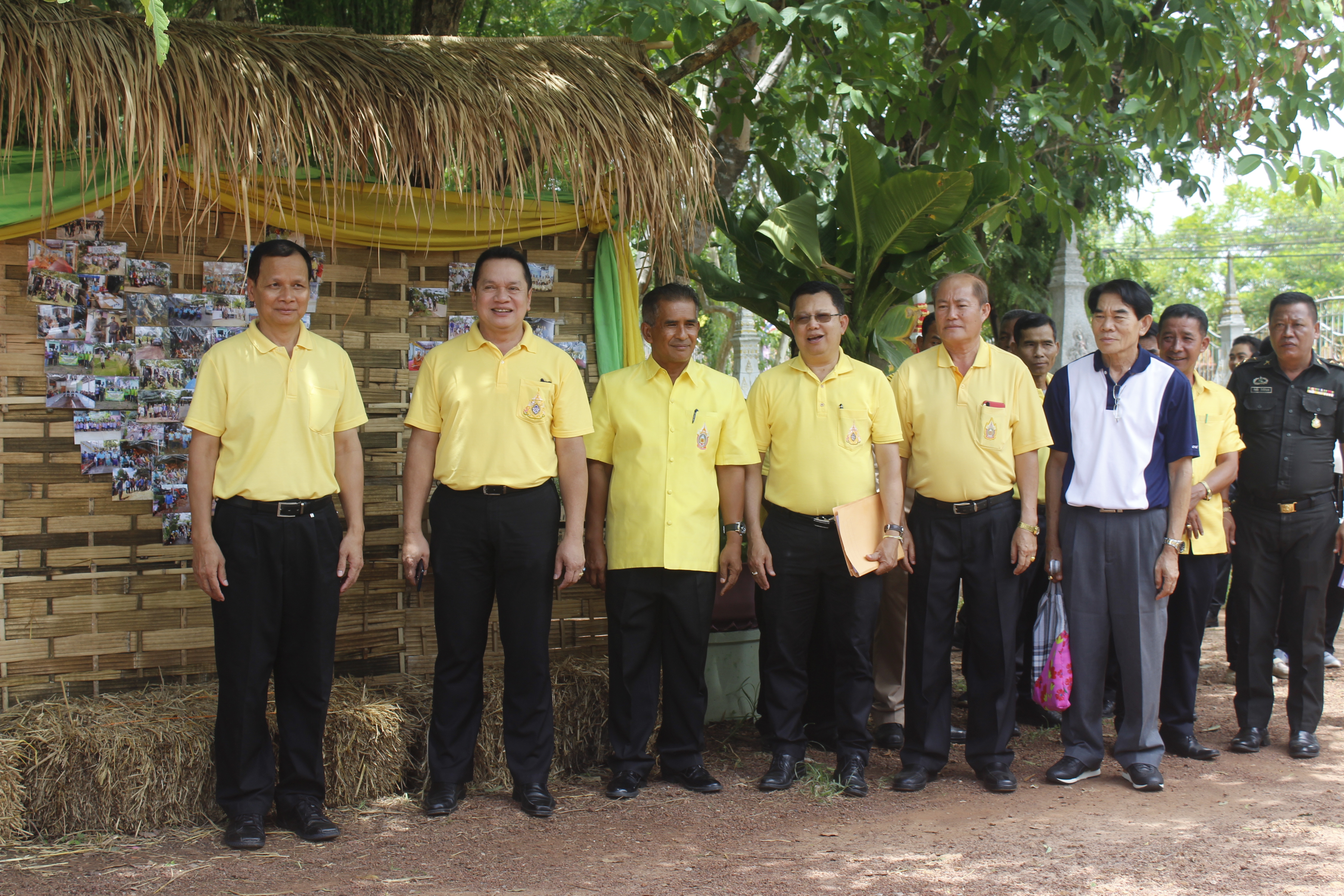 คณะกรรมการคัดสรรกิจกรรมพัฒนาชุมชนดีเด่น ระดับจังหวัด จังหวัดหนองคาย ลงพื้นที่คัดสรรหมู่บ้านเศรษฐกิจพอเพียง “อยู่เย็น เป็นสุข” ณ บ้านนาไหม หมู่ที่ 12 ตำบลสระใคร อำเภอสระใคร