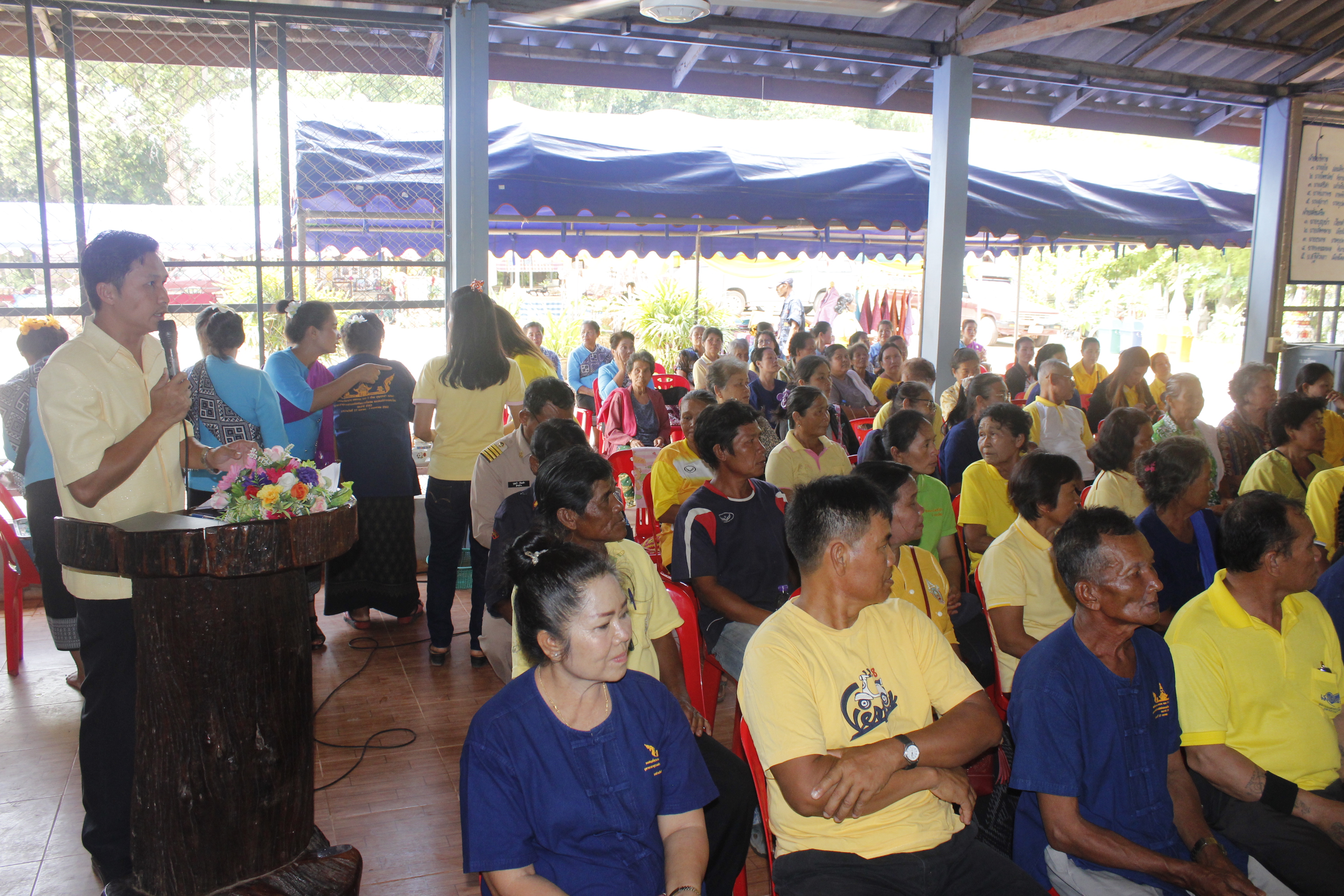 คณะกรรมการคัดสรรกิจกรรมพัฒนาชุมชนดีเด่น ระดับจังหวัด จังหวัดหนองคาย ลงพื้นที่คัดสรรหมู่บ้านเศรษฐกิจพอเพียง “อยู่เย็น เป็นสุข” ณ บ้านนาไหม หมู่ที่ 12 ตำบลสระใคร อำเภอสระใคร