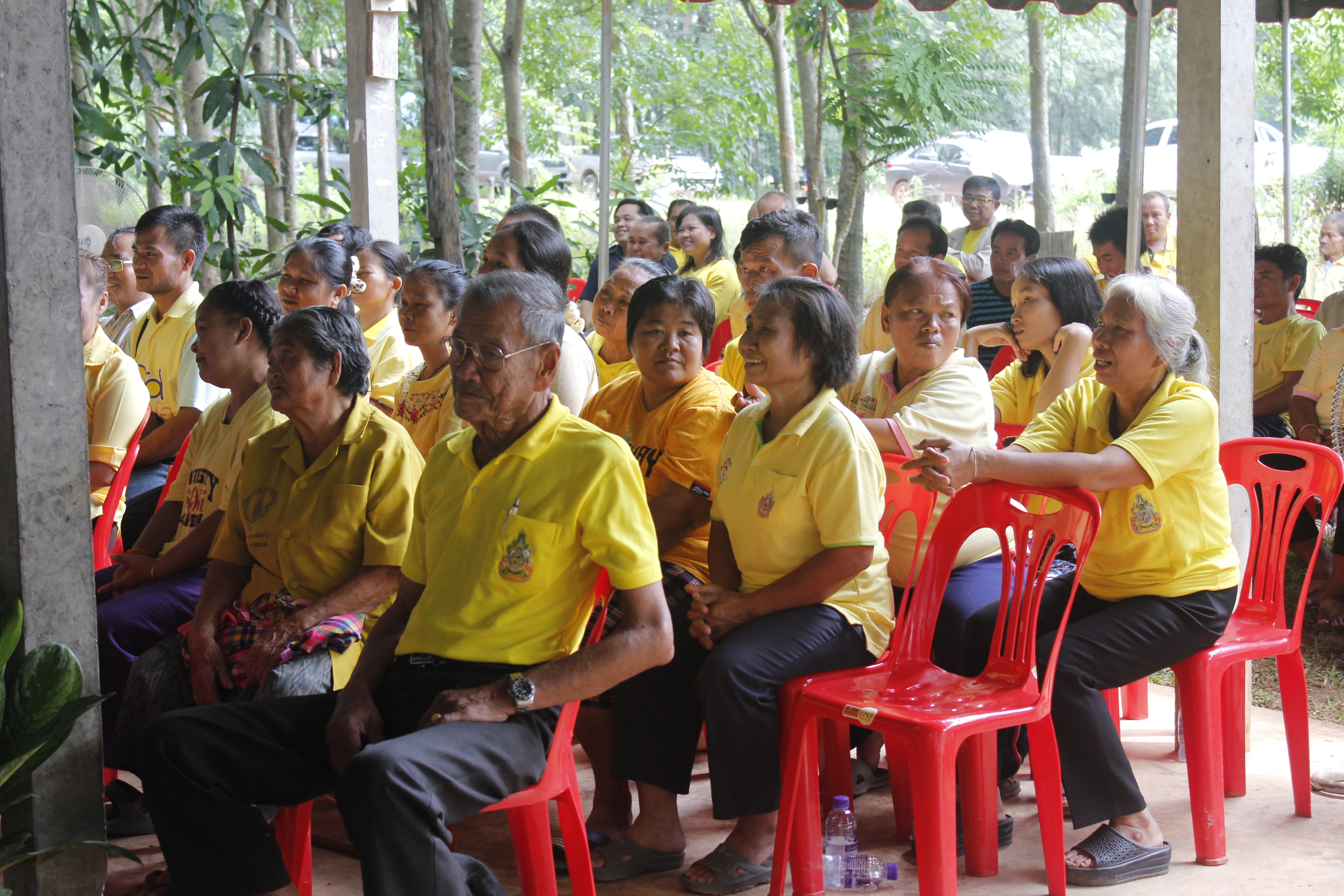 คณะกรรมการคัดสรรกิจกรรมพัฒนาชุมชนดีเด่น ระดับจังหวัด จังหวัดหนองคาย ลงพื้นที่คัดสรรหมู่บ้านเศรษฐกิจพอเพียง “อยู่เย็น เป็นสุข” ณ บ้านโนนประเสริฐ หมู่ที่ 10 ตำบลพระบาทนาสิงห์ อำเภอรัตนวาปี