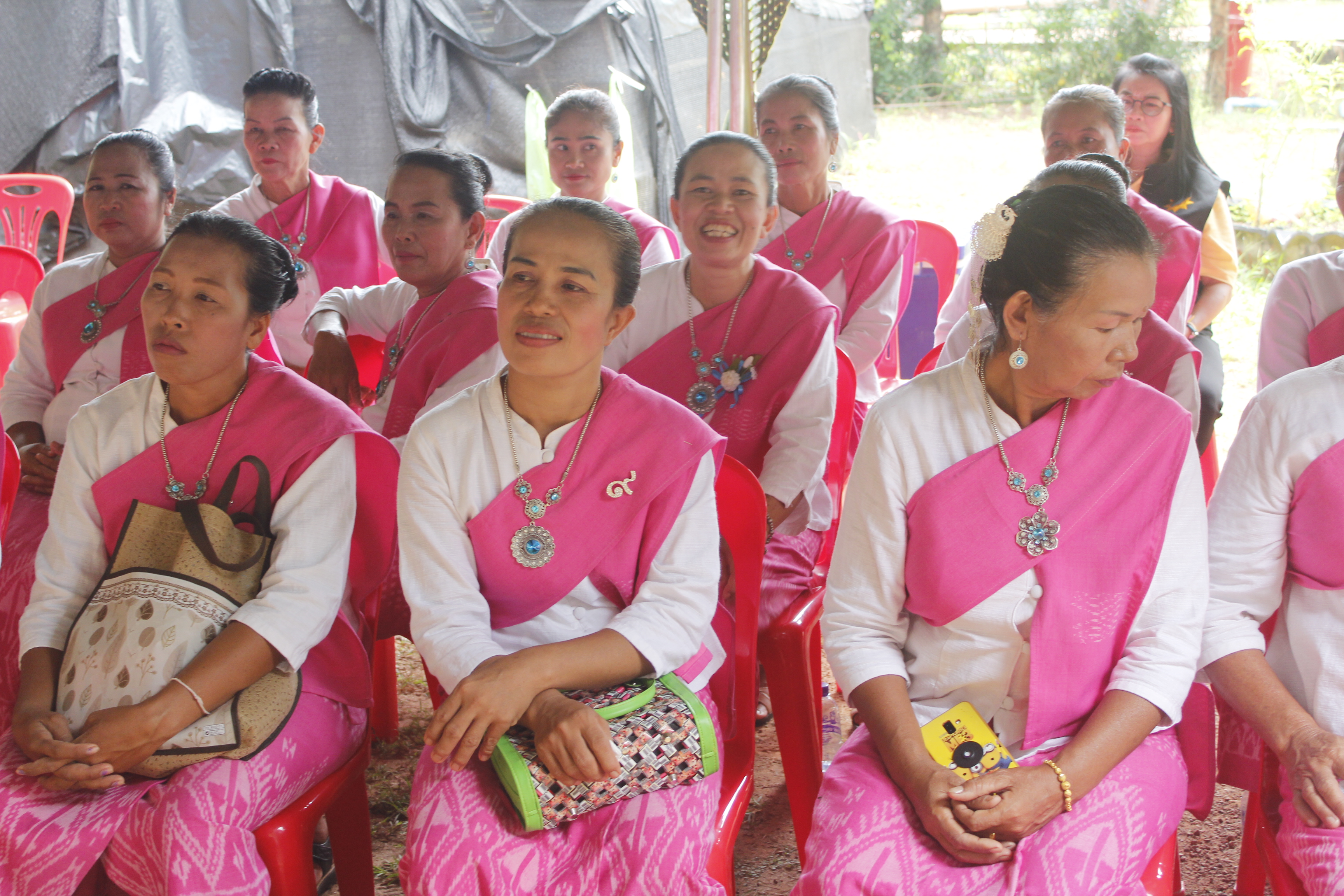 คณะกรรมการคัดสรรกิจกรรมพัฒนาชุมชนดีเด่น ระดับจังหวัด จังหวัดหนองคาย ลงพื้นที่คัดสรรหมู่บ้านเศรษฐกิจพอเพียง “อยู่เย็น เป็นสุข” ณ บ้านโนนประเสริฐ หมู่ที่ 10 ตำบลพระบาทนาสิงห์ อำเภอรัตนวาปี