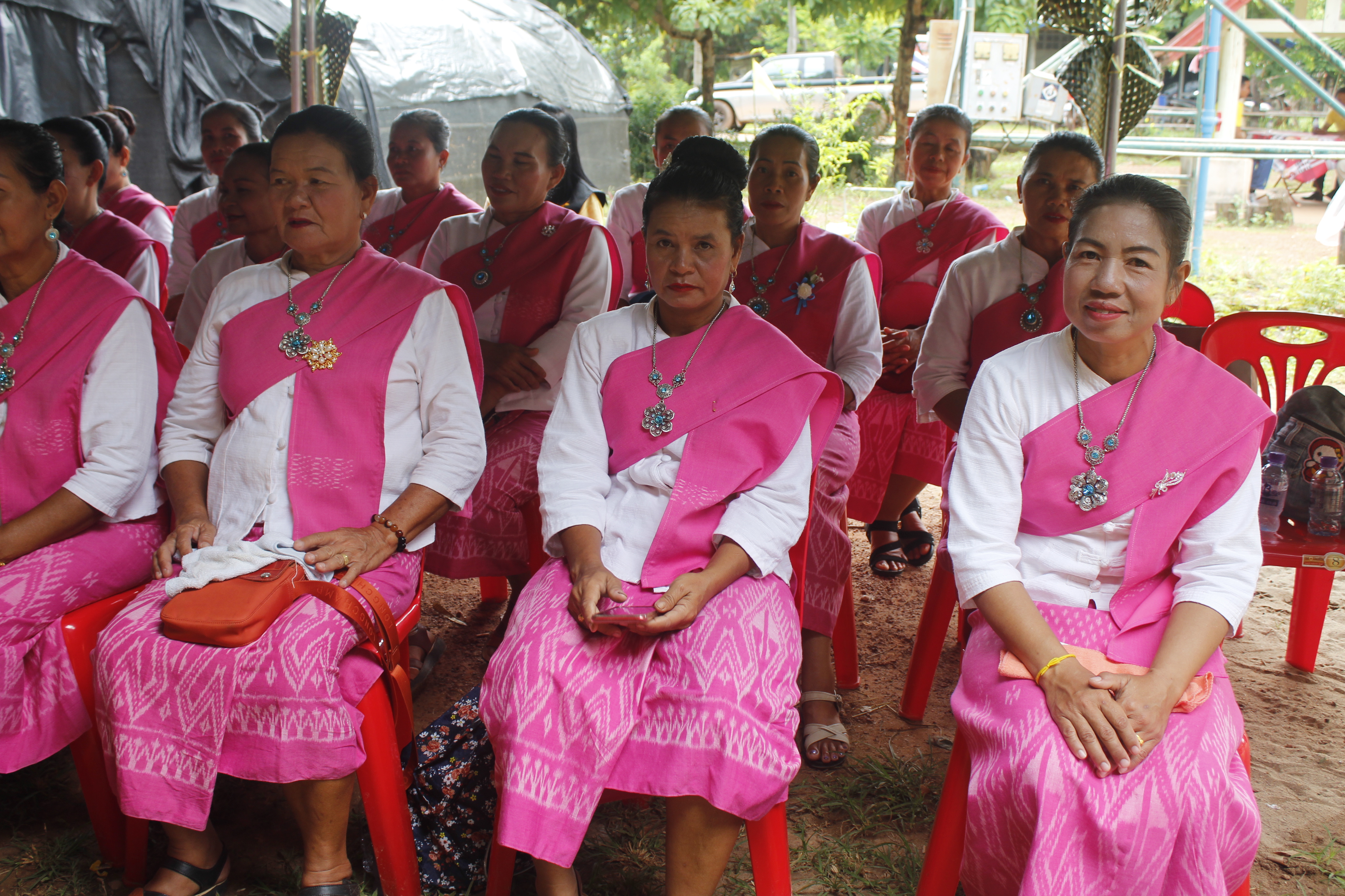 คณะกรรมการคัดสรรกิจกรรมพัฒนาชุมชนดีเด่น ระดับจังหวัด จังหวัดหนองคาย ลงพื้นที่คัดสรรหมู่บ้านเศรษฐกิจพอเพียง “อยู่เย็น เป็นสุข” ณ บ้านโนนประเสริฐ หมู่ที่ 10 ตำบลพระบาทนาสิงห์ อำเภอรัตนวาปี