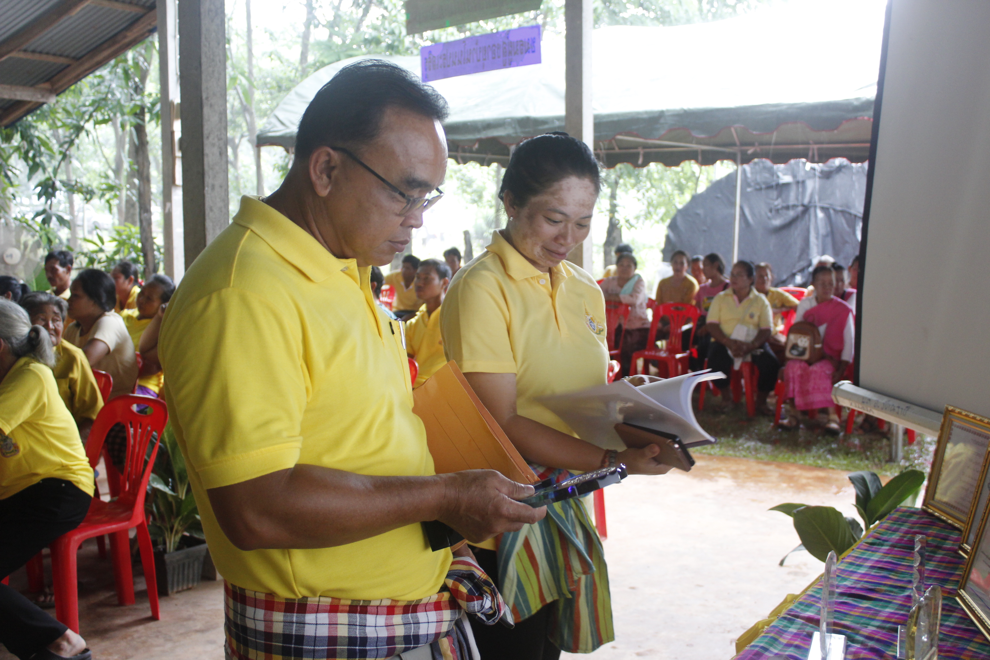 คณะกรรมการคัดสรรกิจกรรมพัฒนาชุมชนดีเด่น ระดับจังหวัด จังหวัดหนองคาย ลงพื้นที่คัดสรรหมู่บ้านเศรษฐกิจพอเพียง “อยู่เย็น เป็นสุข” ณ บ้านโนนประเสริฐ หมู่ที่ 10 ตำบลพระบาทนาสิงห์ อำเภอรัตนวาปี