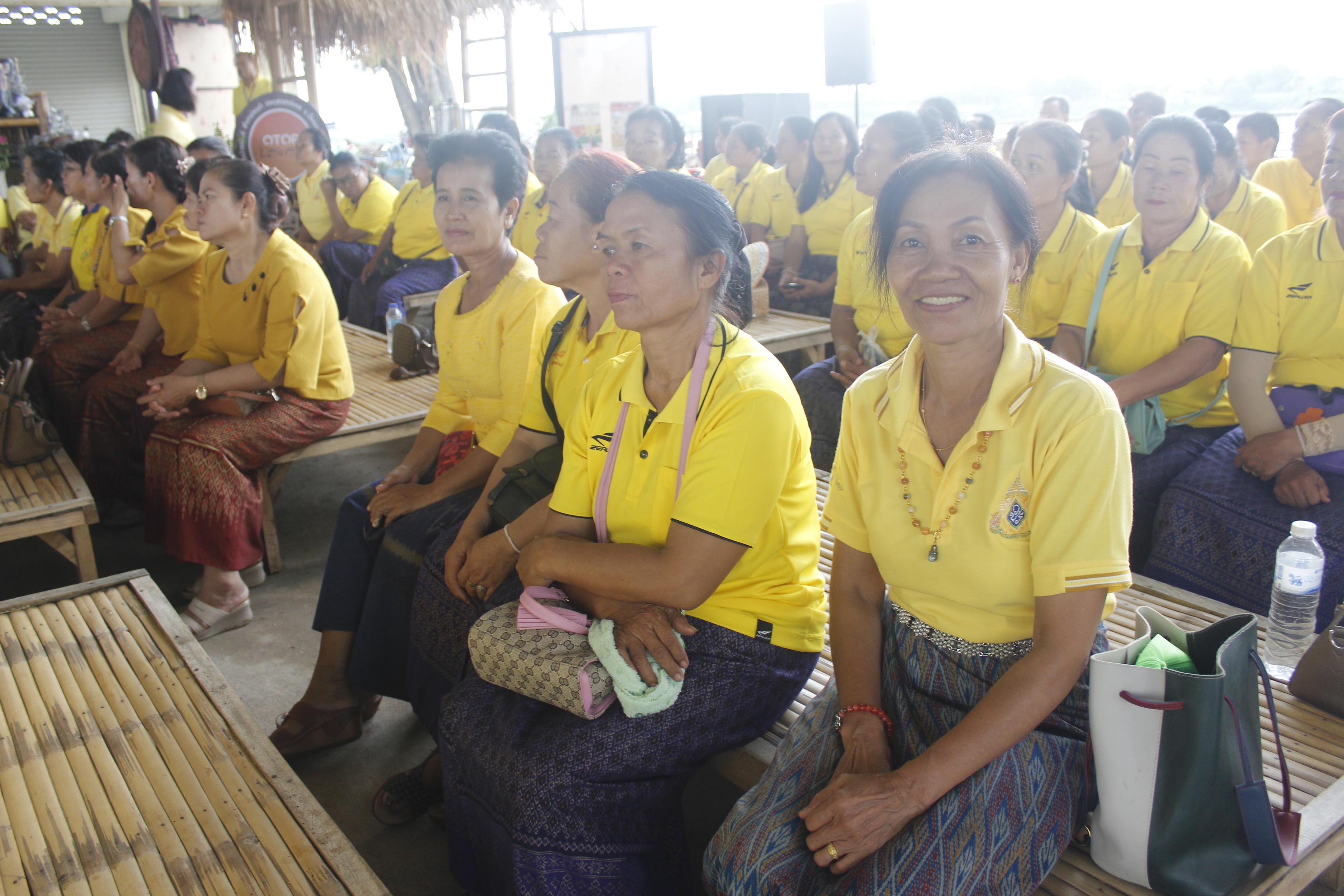 คณะกรรมการคัดสรรกิจกรรมพัฒนาชุมชนดีเด่น ระดับจังหวัด จังหวัดหนองคาย ลงพื้นที่คัดสรรหมู่บ้านเศรษฐกิจพอเพียง “อยู่เย็น เป็นสุข” ณ บ้านหาดคำ หมู่ที่ 2 ตำบลหาดคำ อำเภอเมืองหนองคาย