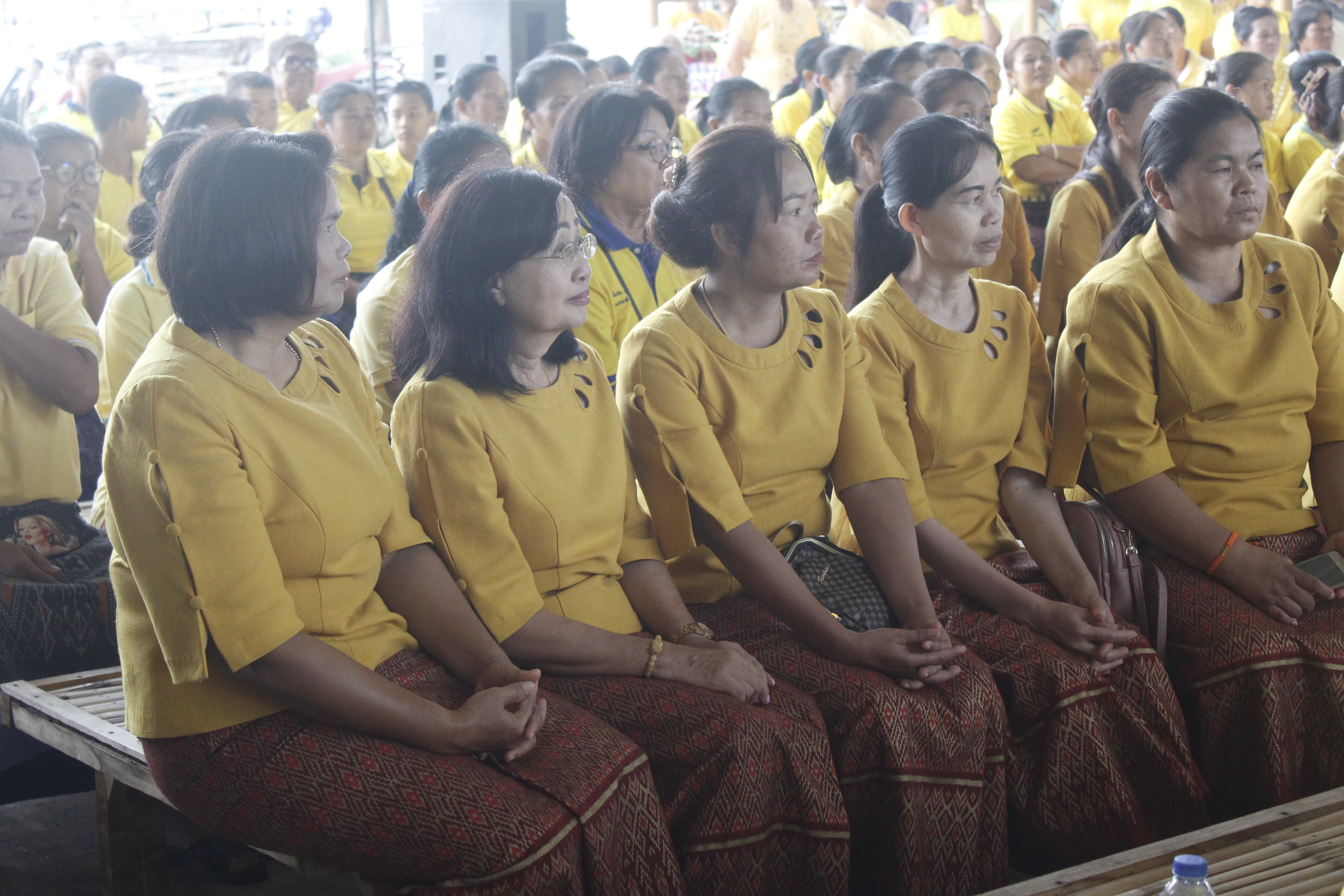 คณะกรรมการคัดสรรกิจกรรมพัฒนาชุมชนดีเด่น ระดับจังหวัด จังหวัดหนองคาย ลงพื้นที่คัดสรรหมู่บ้านเศรษฐกิจพอเพียง “อยู่เย็น เป็นสุข” ณ บ้านหาดคำ หมู่ที่ 2 ตำบลหาดคำ อำเภอเมืองหนองคาย