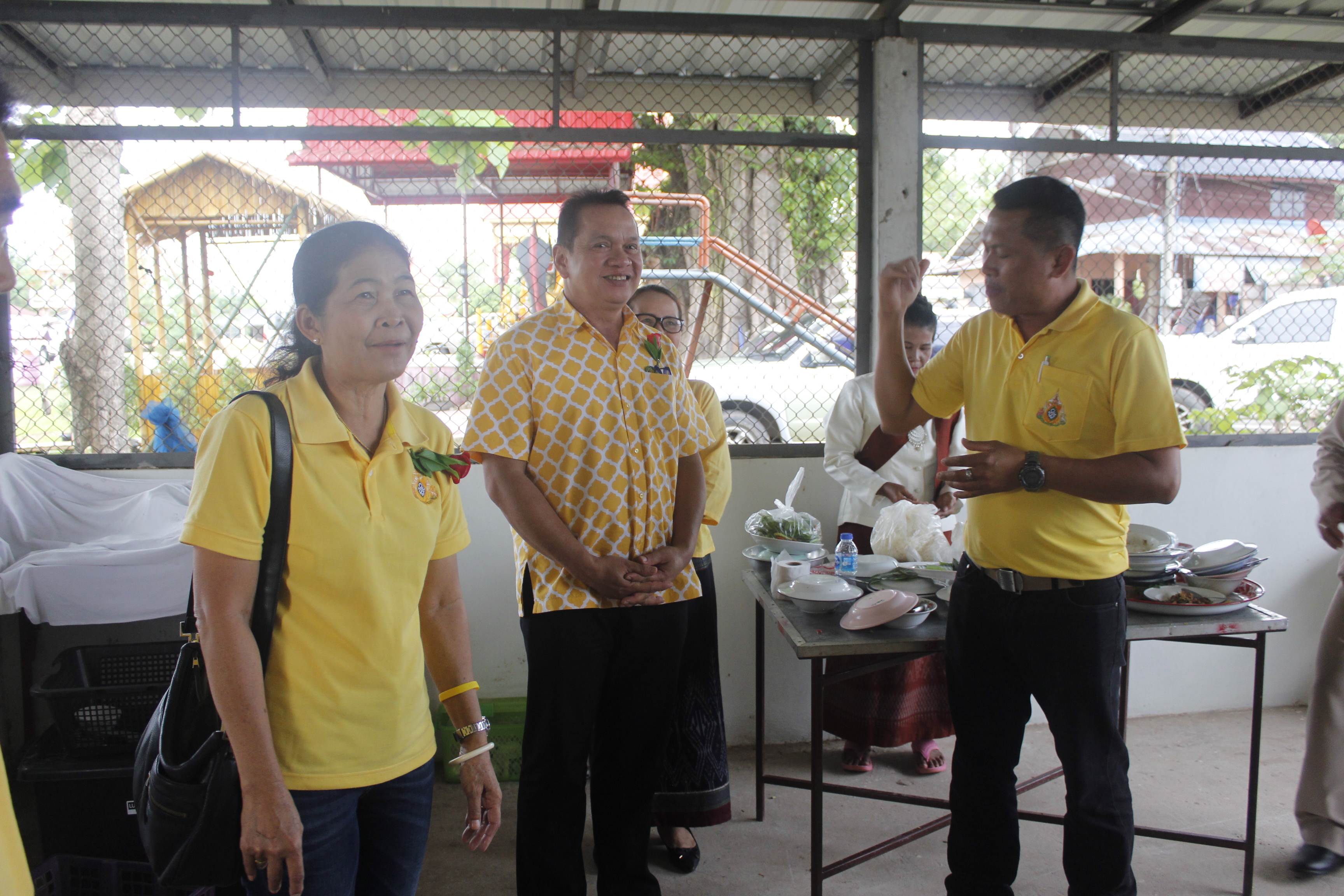 คณะกรรมการคัดสรรกิจกรรมพัฒนาชุมชนดีเด่น ระดับจังหวัด จังหวัดหนองคาย ลงพื้นที่คัดสรรหมู่บ้านเศรษฐกิจพอเพียง “อยู่เย็น เป็นสุข” ณ บ้านหาดคำ หมู่ที่ 2 ตำบลหาดคำ อำเภอเมืองหนองคาย