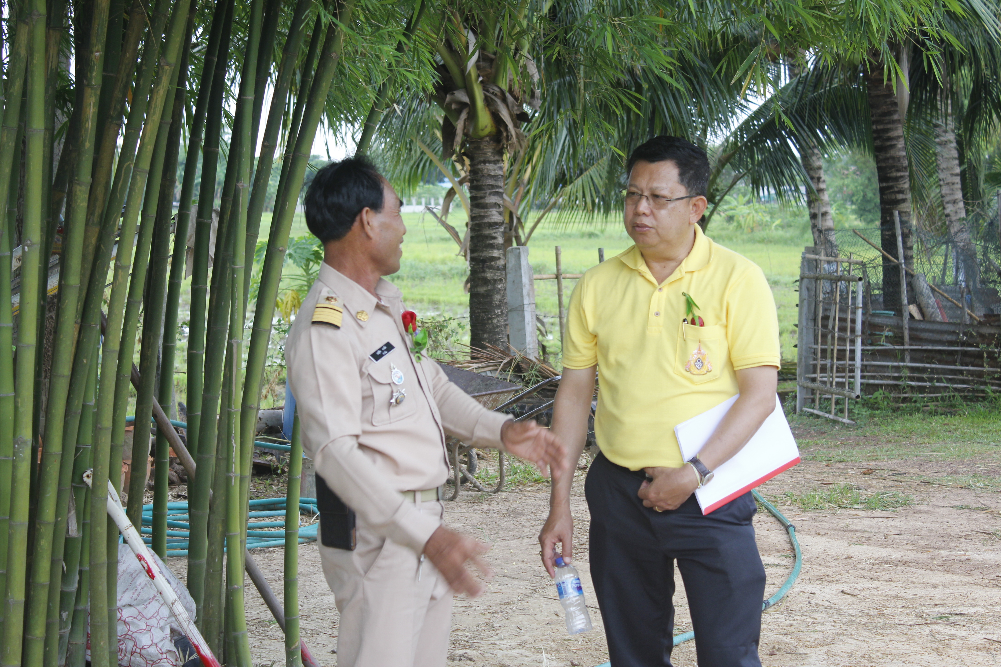 คณะกรรมการคัดสรรกิจกรรมพัฒนาชุมชนดีเด่น ระดับจังหวัด จังหวัดหนองคาย ลงพื้นที่คัดสรรหมู่บ้านเศรษฐกิจพอเพียง “อยู่เย็น เป็นสุข” ณ บ้านหาดคำ หมู่ที่ 2 ตำบลหาดคำ อำเภอเมืองหนองคาย
