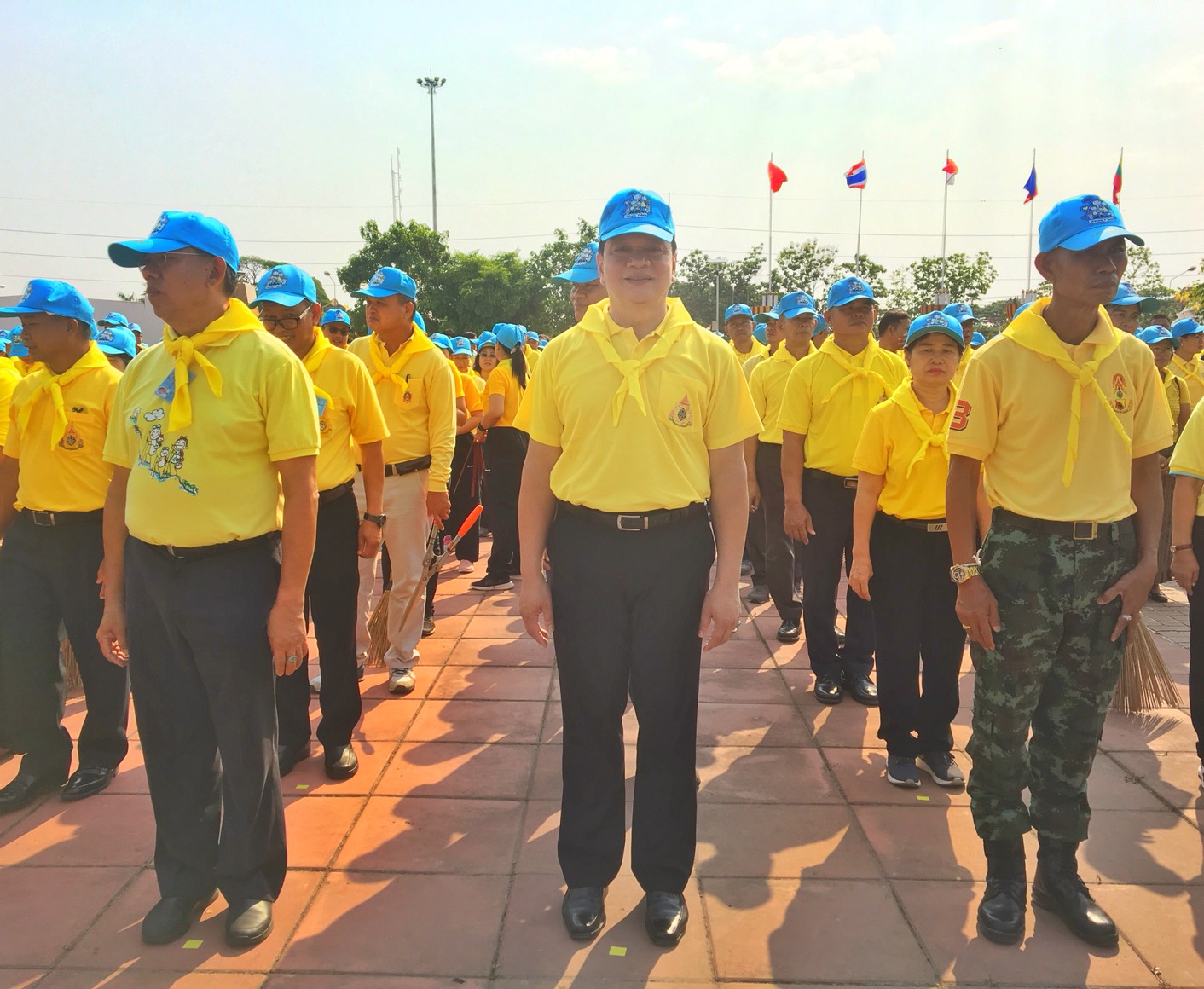 พจ.หนองคาย ร่วมกิจกรรมจิตอาสา “เราทำความ ดี ด้วยหัวใจ” เนื่องในโอกาสมหามงคลพระราชพิธีบรมราชาภิเษก จังหวัดหนองคาย