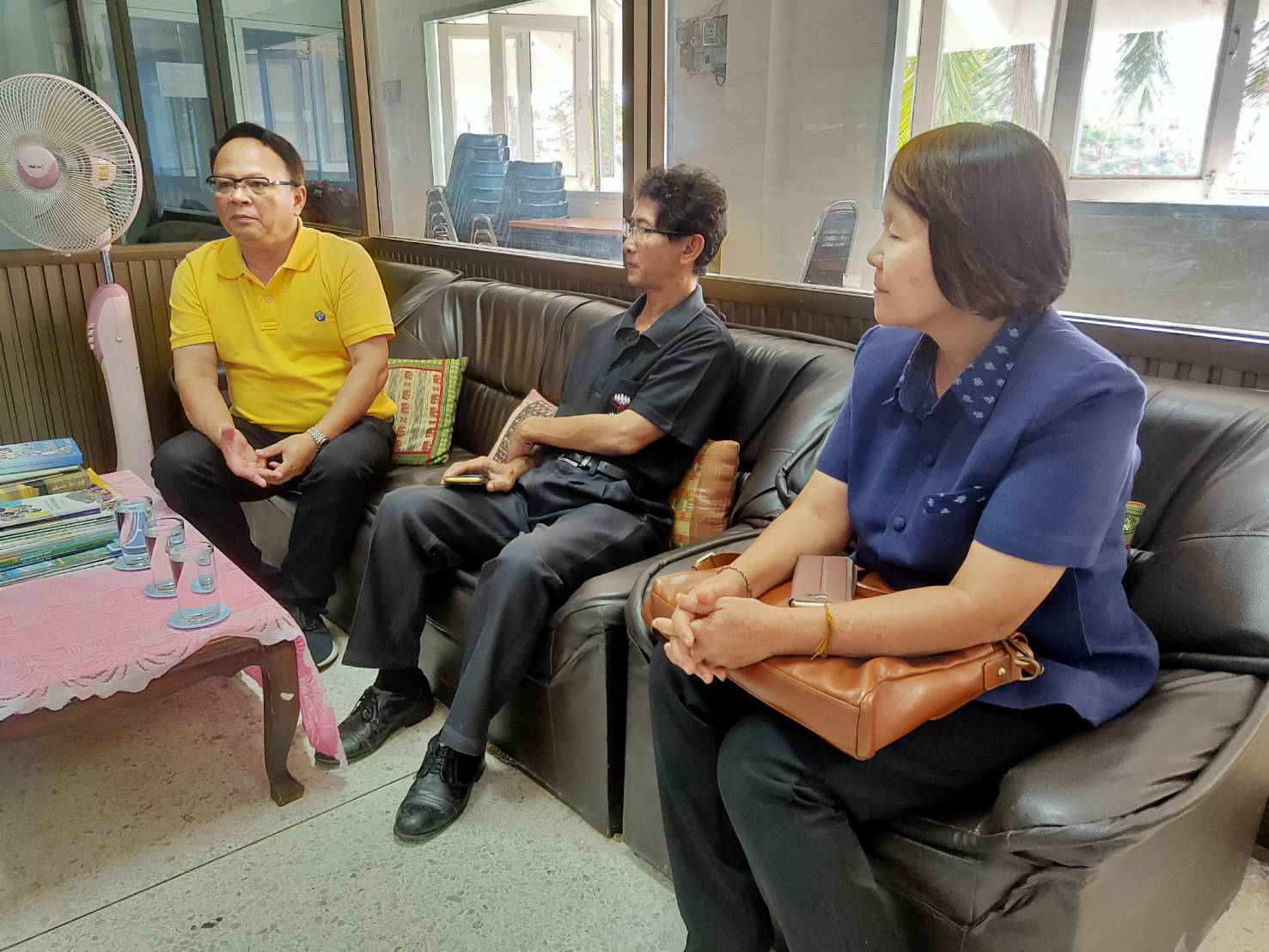 ศูนย์สารสนเทศการพัฒนาชุมชน กรมการพัฒนาชุมชน ติดตามโครงการเช่าวงจรสื่อสัญญาณอินเทอร์เน็ตความเร็วสูง 4 ระดับ