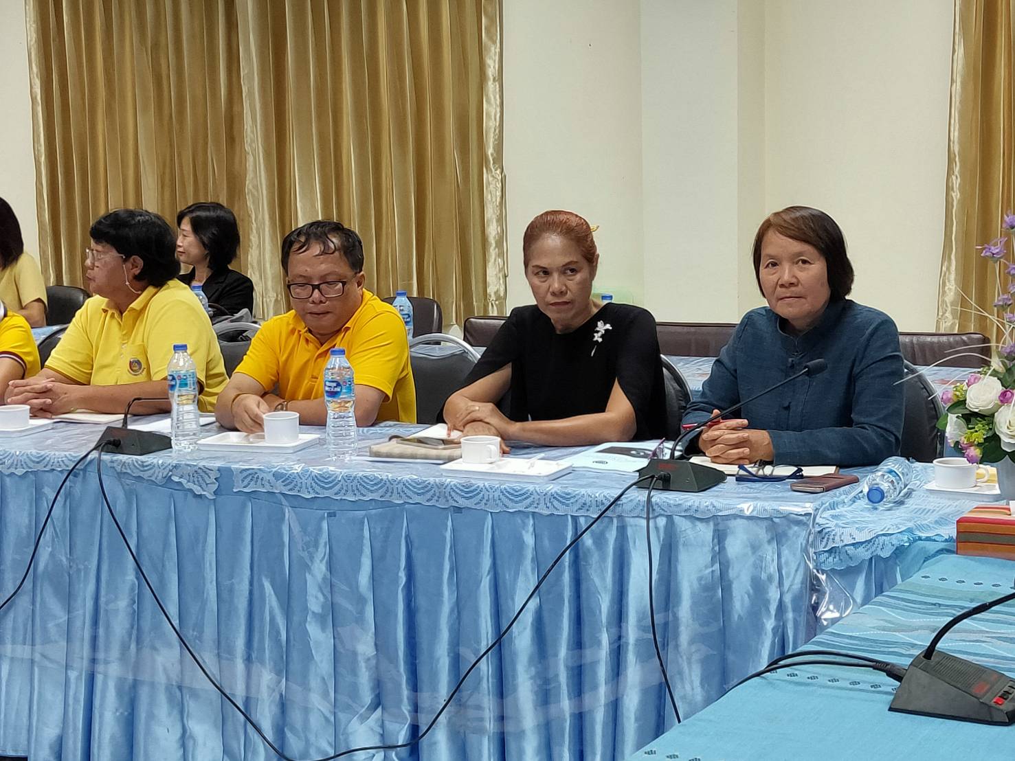 ศูนย์สารสนเทศเพื่อการพัฒนาชุมชน จัดอบรมให้ความรู้ระบบอินเทอร์เน็ตความเร็วสูง และการใช้งานโปรแกรมป้องกันไวรัส แก่บุคลากร พช. หนองคาย