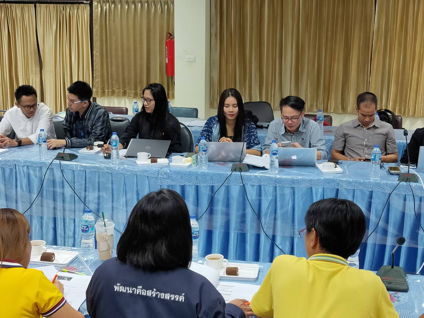 ศูนย์สารสนเทศเพื่อการพัฒนาชุมชน จัดอบรมให้ความรู้ระบบอินเทอร์เน็ตความเร็วสูง และการใช้งานโปรแกรมป้องกันไวรัส แก่บุคลากร พช. หนองคาย