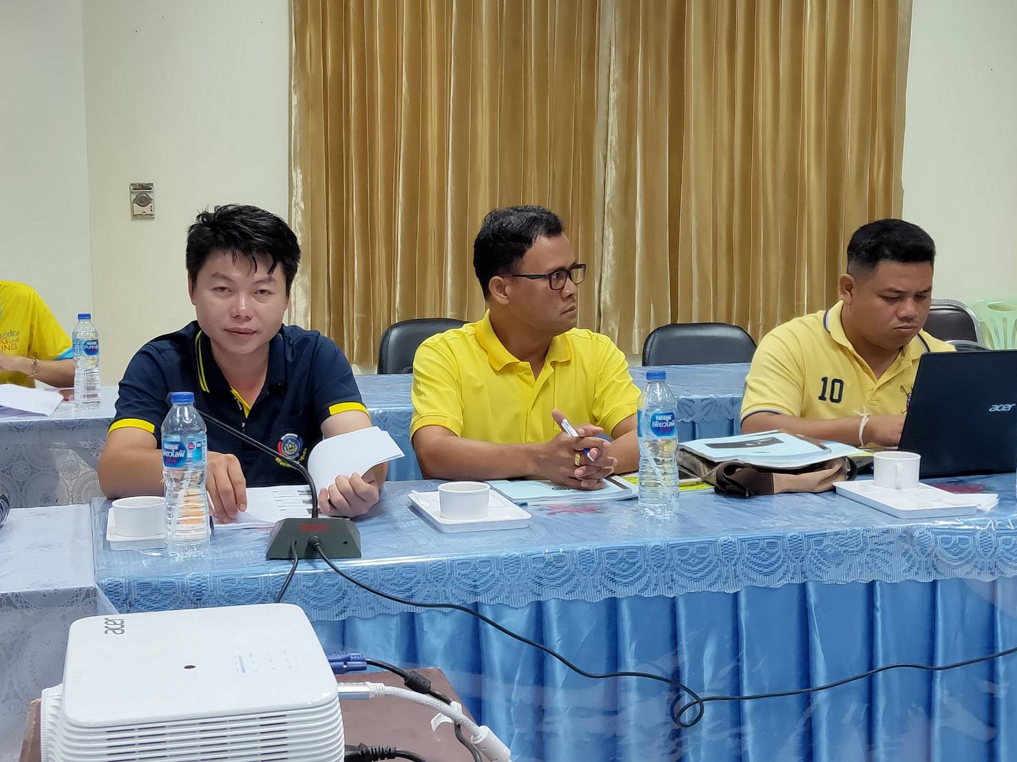 ศูนย์สารสนเทศเพื่อการพัฒนาชุมชน จัดอบรมให้ความรู้ระบบอินเทอร์เน็ตความเร็วสูง และการใช้งานโปรแกรมป้องกันไวรัส แก่บุคลากร พช. หนองคาย