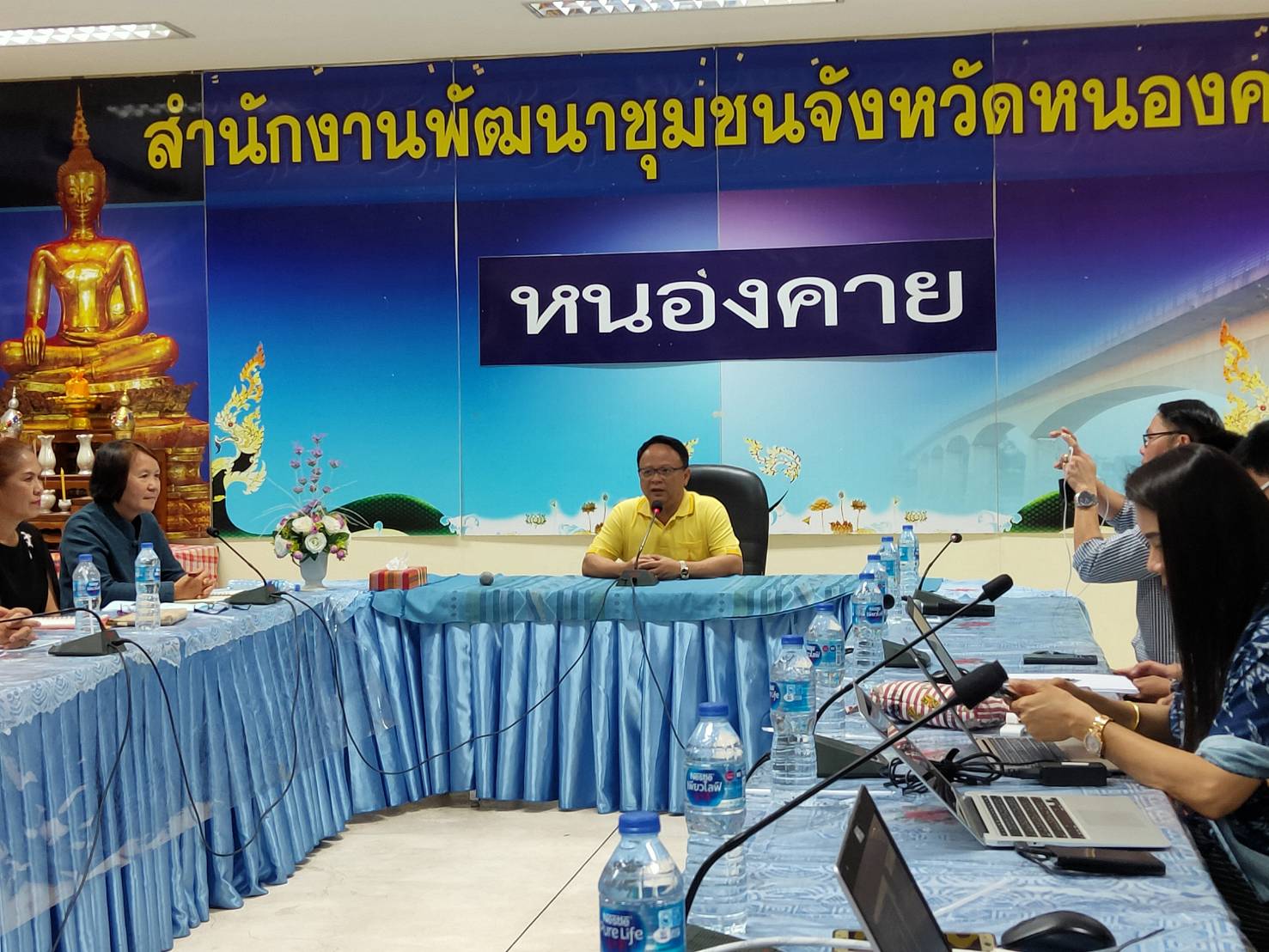 ศูนย์สารสนเทศเพื่อการพัฒนาชุมชน จัดอบรมให้ความรู้ระบบอินเทอร์เน็ตความเร็วสูง และการใช้งานโปรแกรมป้องกันไวรัส แก่บุคลากร พช. หนองคาย