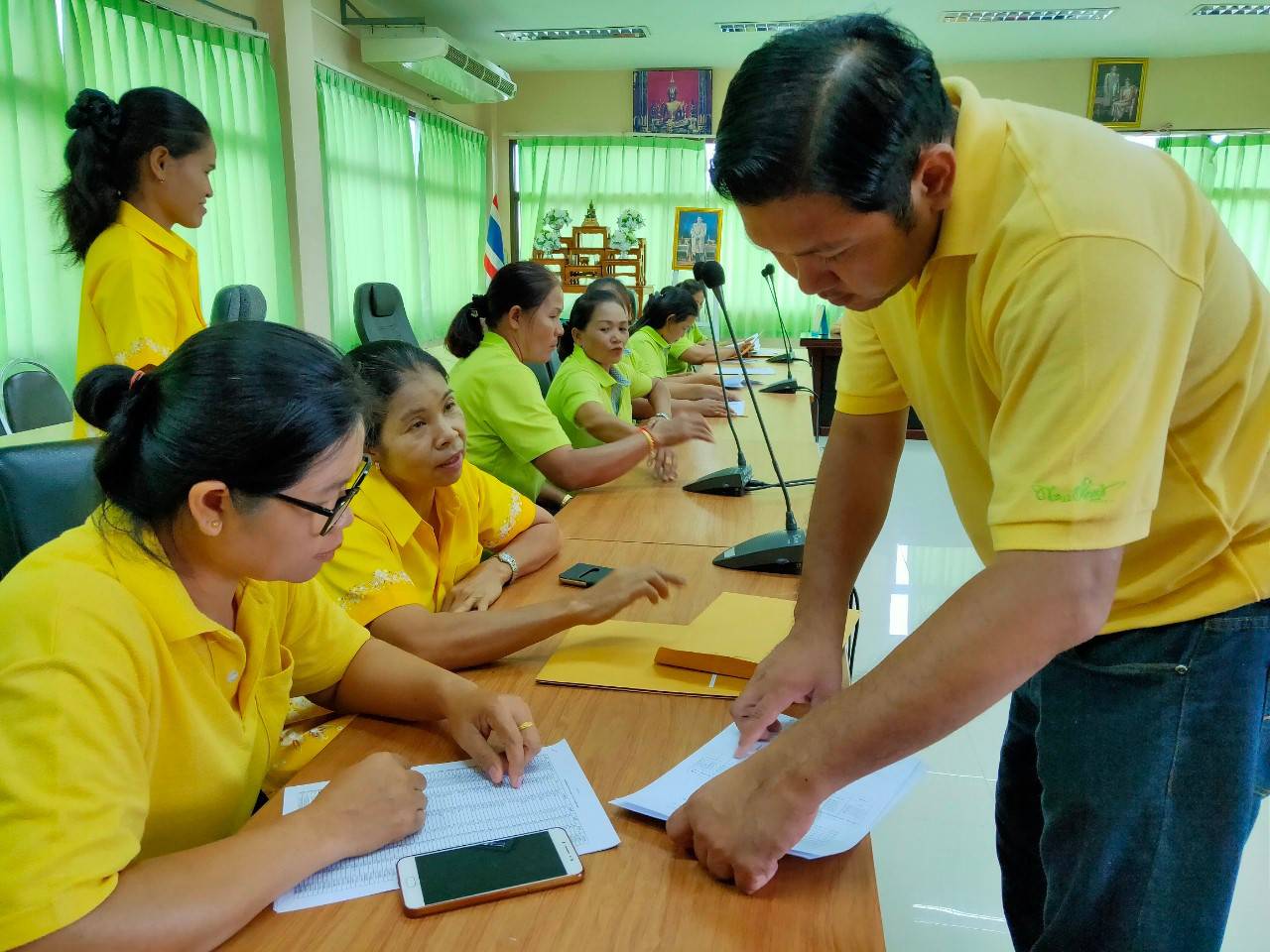 พช.หนองคาย เตรียมความพร้อมกิจกรรมการคัดเลือกคนกองทุนพัฒนาบทบาทสตรีดีเด่นระดับเขตตรวจราชการกรมการพัฒนาชุมชน ในพื้นที่อำเภอโพนพิสัย