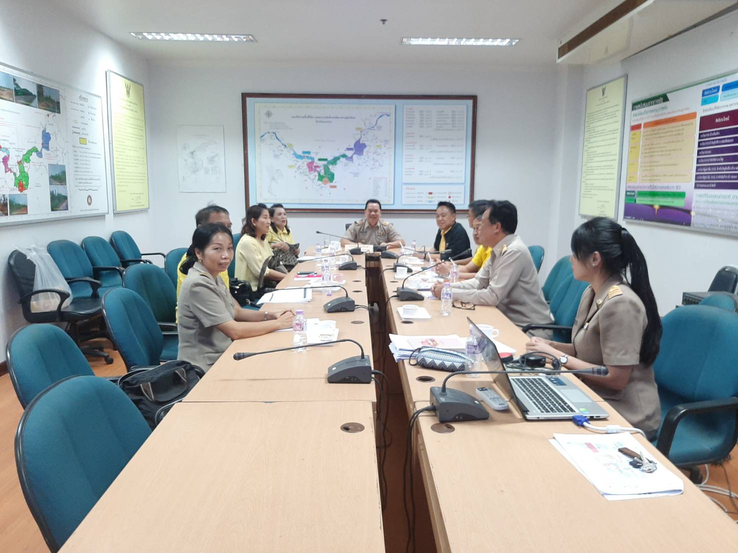 สพจ.น่าน เยี่ยมชม ศูนย์นวัตกรรมและการกระจายสินค้า OTOP จังหวัดหนองคาย