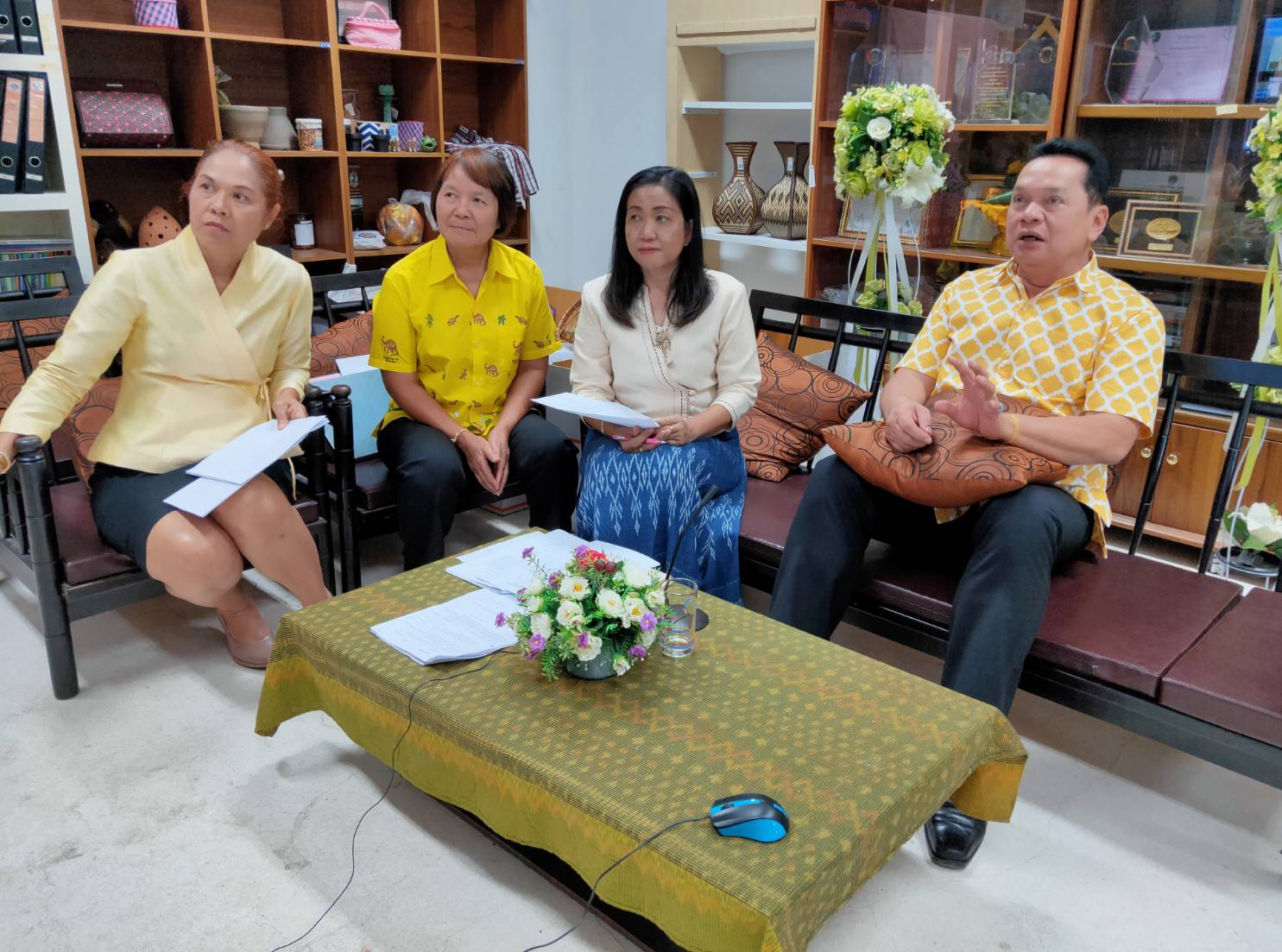 พช.หนองคาย ติดตามการดำเนินงานพัฒนาชุมชน ผ่านระบบห้องประชุมออนไลน์ (SessionCall)