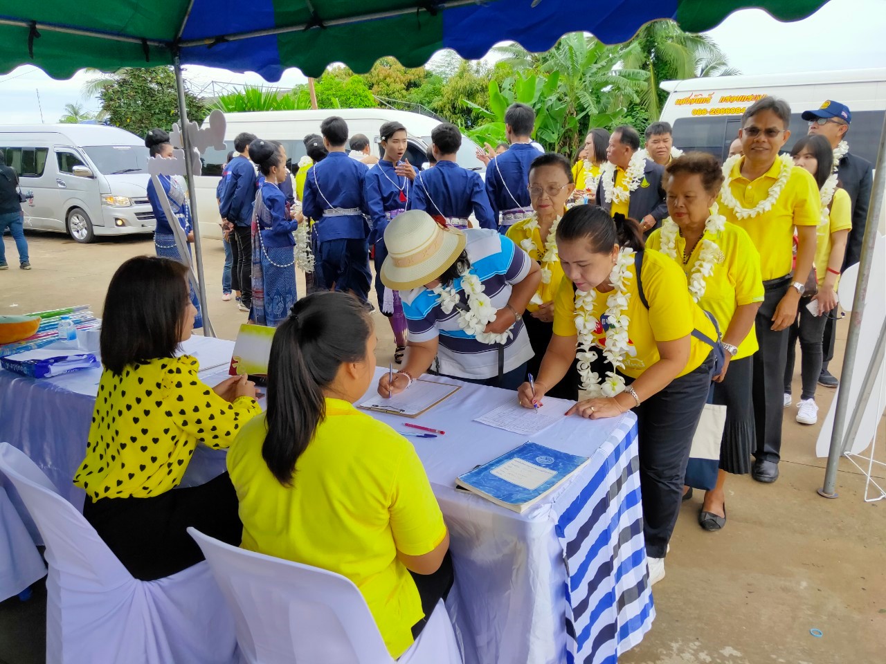 พช.หนองคาย นำส่วนราชการ ภาคเอกชน ท่องเที่ยวเชิงประเพณีวัฒนธรรมโดยชุมชน ณ บ้านโคกซวก อำเภอศรีเชียงใหม่ ตามโครงการ “ยกระดับการท่องเที่ยวเชิงประเพณีวัฒนธรรม กิจกรรมพัฒนายกระดับการท่องเที่ยวเชิงประเพณีวัฒนธรรม (ภาคตะวันออกเฉียงเหนือ)”