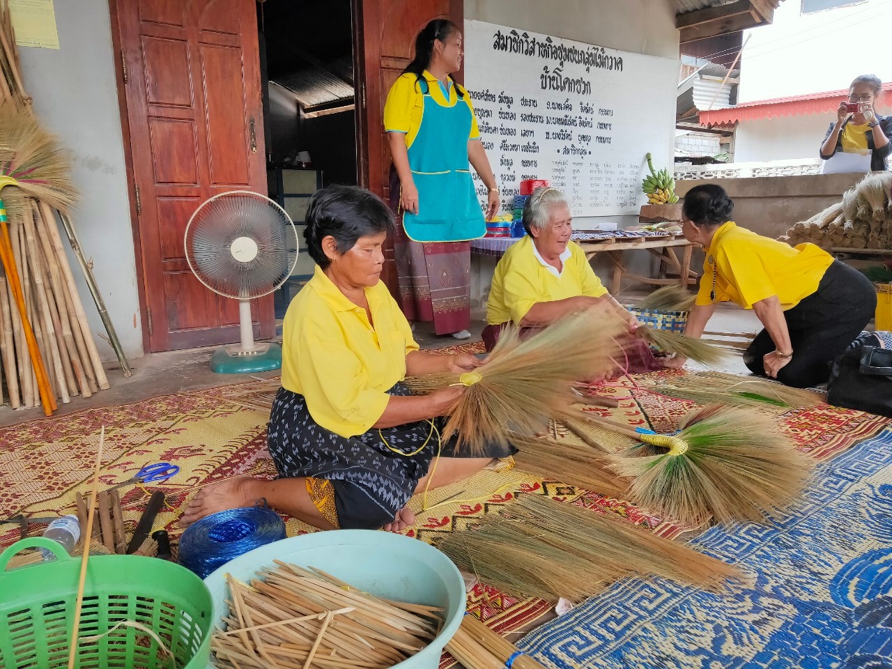 พช.หนองคาย นำส่วนราชการ ภาคเอกชน ท่องเที่ยวเชิงประเพณีวัฒนธรรมโดยชุมชน ณ บ้านโคกซวก อำเภอศรีเชียงใหม่ ตามโครงการ “ยกระดับการท่องเที่ยวเชิงประเพณีวัฒนธรรม กิจกรรมพัฒนายกระดับการท่องเที่ยวเชิงประเพณีวัฒนธรรม (ภาคตะวันออกเฉียงเหนือ)”