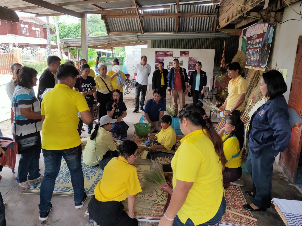 พช.หนองคาย นำส่วนราชการ ภาคเอกชน ท่องเที่ยวเชิงประเพณีวัฒนธรรมโดยชุมชน ณ บ้านโคกซวก อำเภอศรีเชียงใหม่ ตามโครงการ “ยกระดับการท่องเที่ยวเชิงประเพณีวัฒนธรรม กิจกรรมพัฒนายกระดับการท่องเที่ยวเชิงประเพณีวัฒนธรรม (ภาคตะวันออกเฉียงเหนือ)”