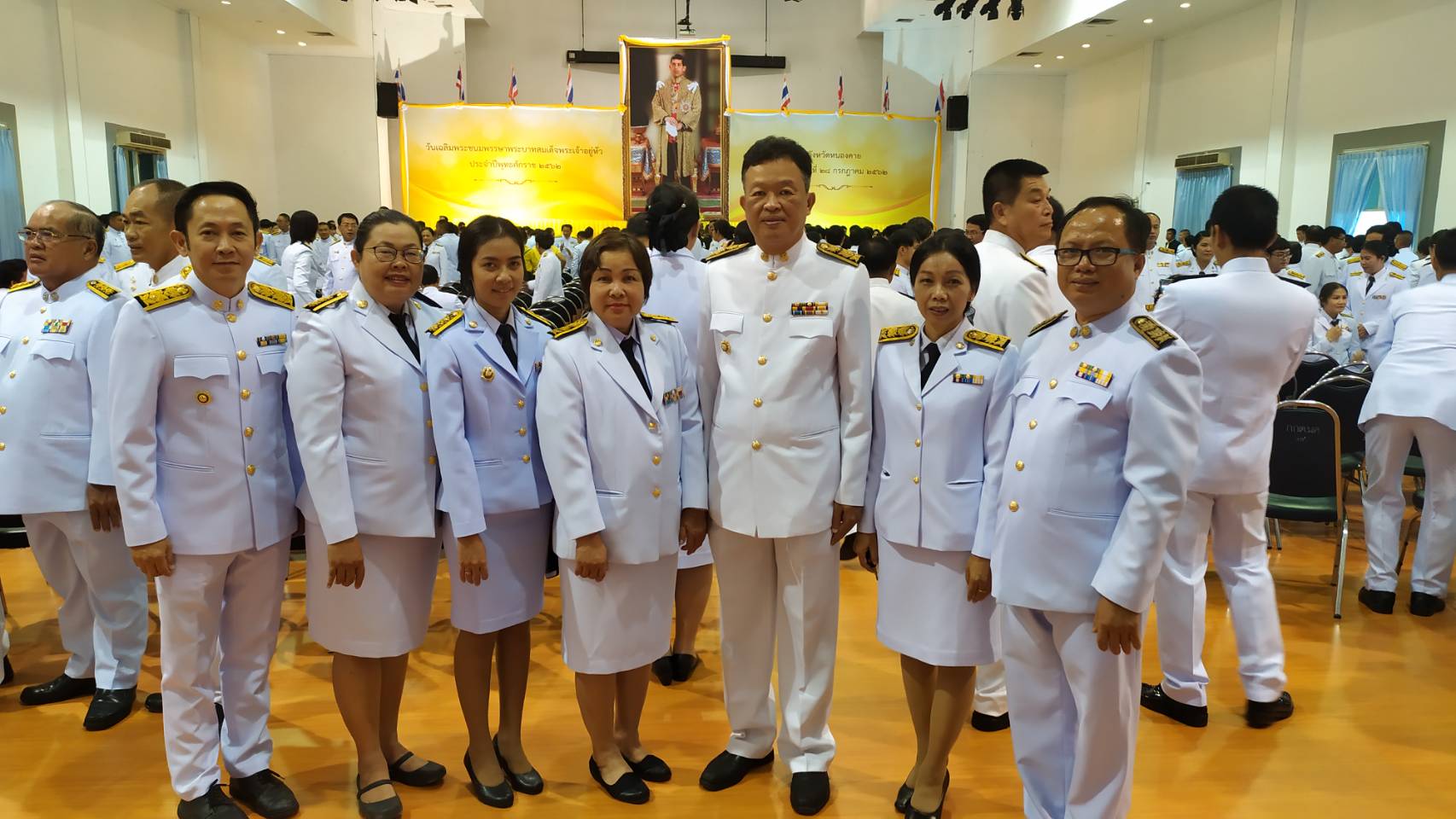 พช.หนองคาย ร่วมพิธีเนื่องในโอกาสวันเฉลิมพระชนมพรรษาพระบาทสมเด็จพระเจ้าอยู่หัว