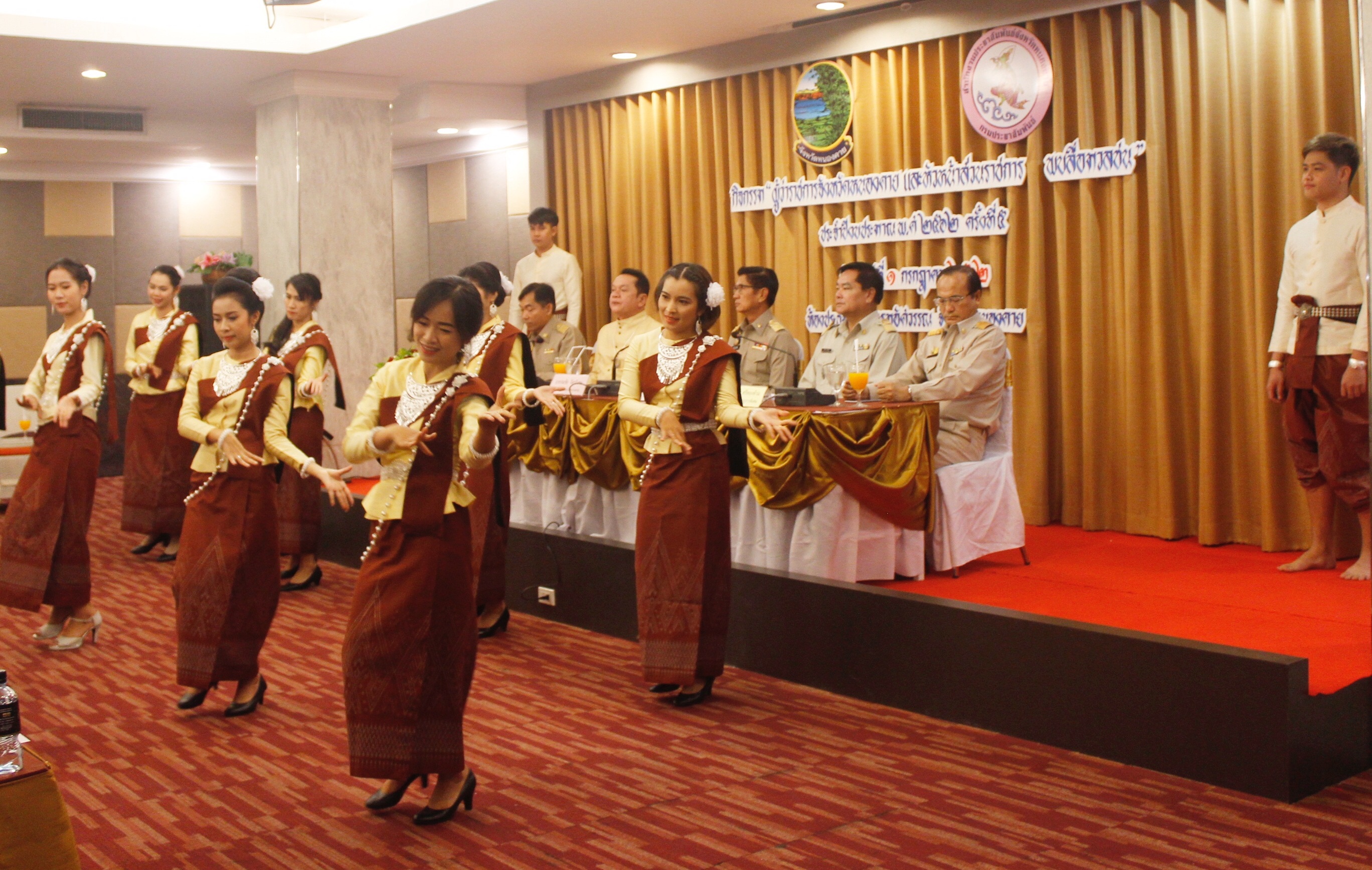 พัฒนาการจังหวัดหนองคาย พบสื่อมวลชน “รำบรมราชาภิเษกมหากษัตรา บูชาศาลหลักเมืองจังหวัดหนองคาย”