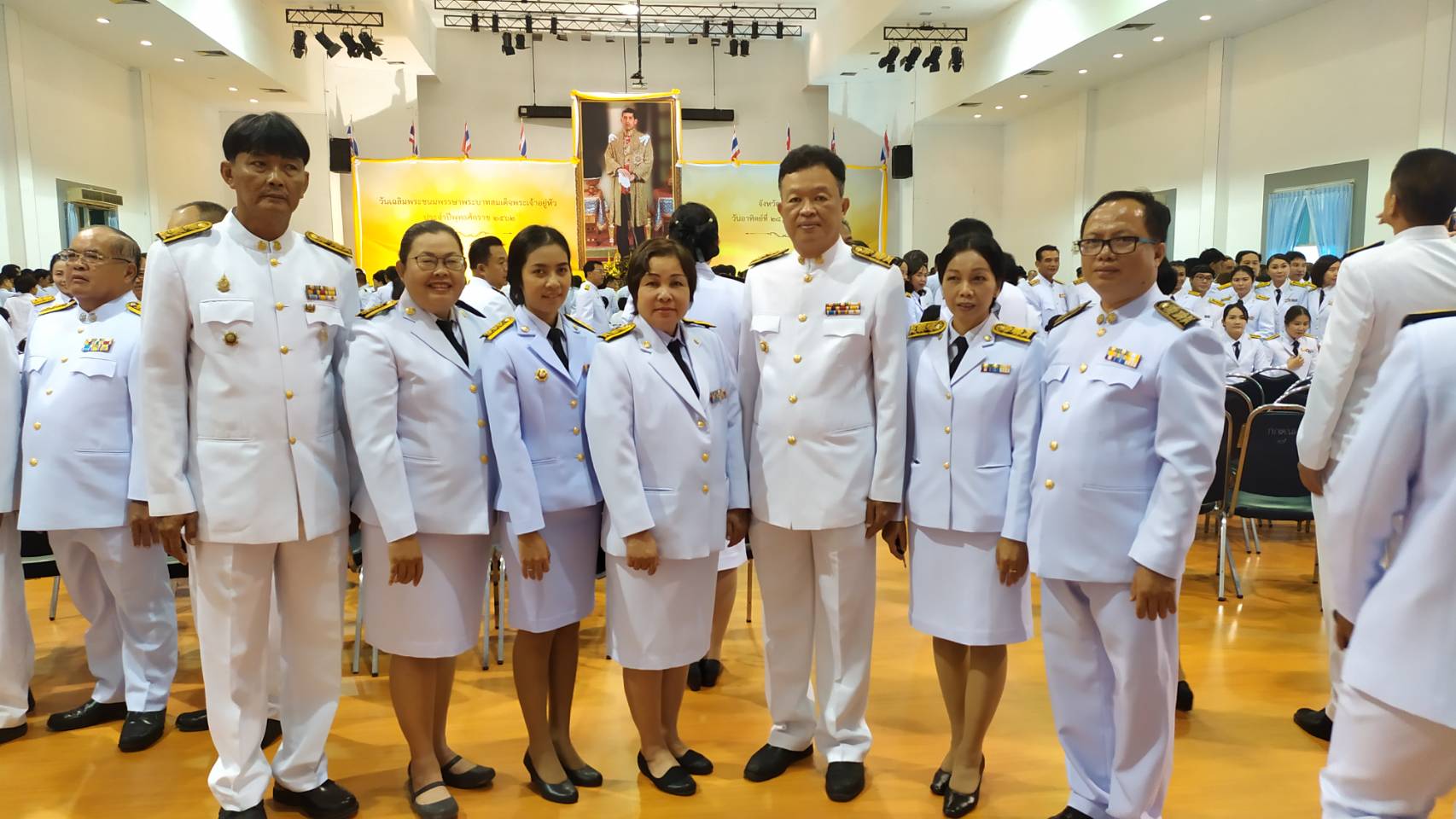 พช.หนองคาย ร่วมพิธีเนื่องในโอกาสวันเฉลิมพระชนมพรรษาพระบาทสมเด็จพระเจ้าอยู่หัว