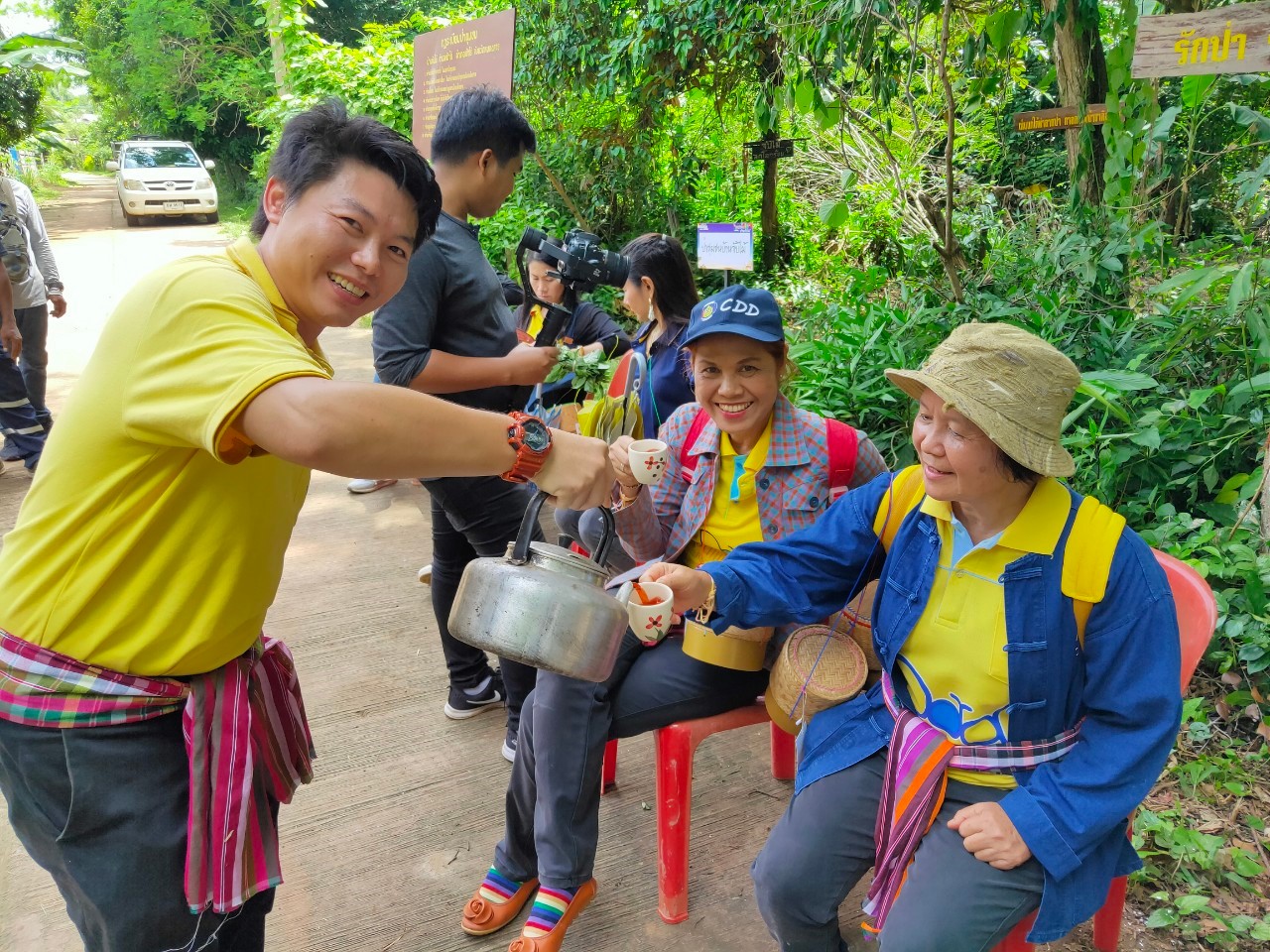 พช.หนองคาย นำส่วนราชการ ภาคเอกชน ท่องเที่ยวเชิงประเพณีวัฒนธรรมโดยชุมชน ณ บ้านจับไม้ อำเภอเฝ้าไร่ ตามโครงการ “ยกระดับการท่องเที่ยวเชิงประเพณีวัฒนธรรม กิจกรรมพัฒนายกระดับการท่องเที่ยวเชิงประเพณีวัฒนธรรม (ภาคตะวันออกเฉียงเหนือ)”