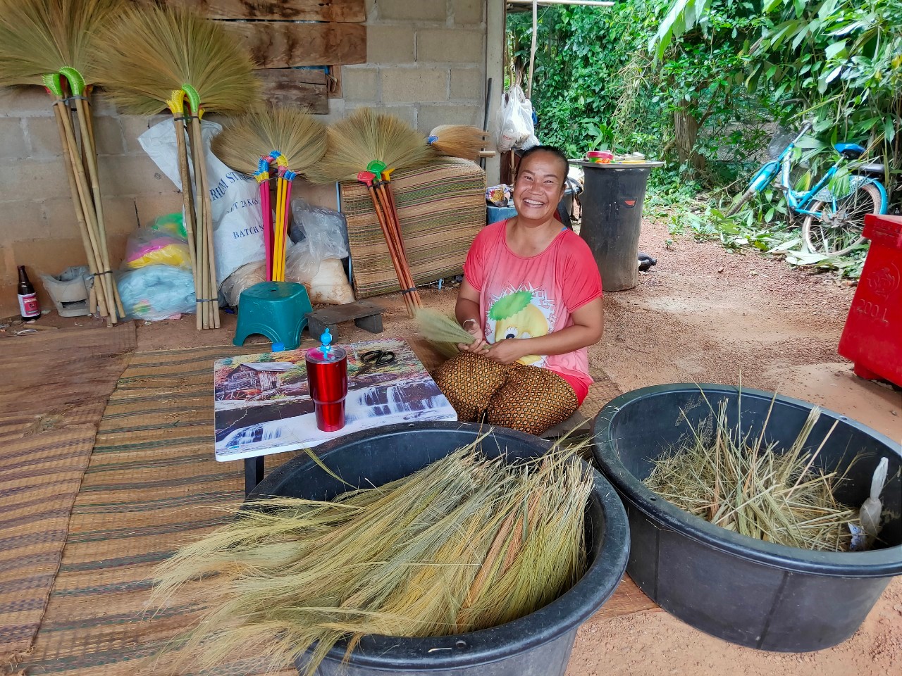พช.หนองคาย นำส่วนราชการ ภาคเอกชน ท่องเที่ยวเชิงประเพณีวัฒนธรรมโดยชุมชน ณ บ้านจับไม้ อำเภอเฝ้าไร่ ตามโครงการ “ยกระดับการท่องเที่ยวเชิงประเพณีวัฒนธรรม กิจกรรมพัฒนายกระดับการท่องเที่ยวเชิงประเพณีวัฒนธรรม (ภาคตะวันออกเฉียงเหนือ)”