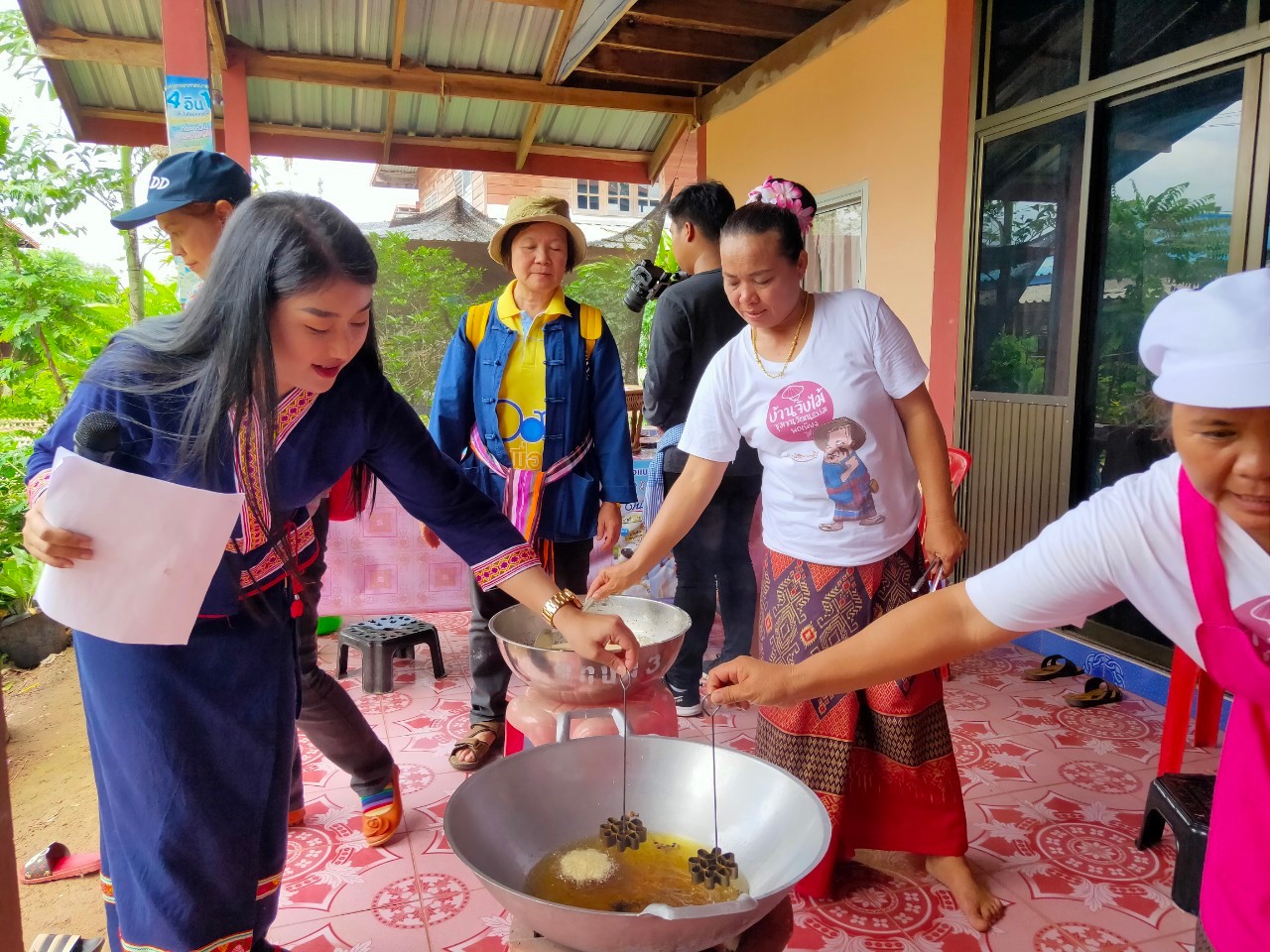 พช.หนองคาย นำส่วนราชการ ภาคเอกชน ท่องเที่ยวเชิงประเพณีวัฒนธรรมโดยชุมชน ณ บ้านจับไม้ อำเภอเฝ้าไร่ ตามโครงการ “ยกระดับการท่องเที่ยวเชิงประเพณีวัฒนธรรม กิจกรรมพัฒนายกระดับการท่องเที่ยวเชิงประเพณีวัฒนธรรม (ภาคตะวันออกเฉียงเหนือ)”