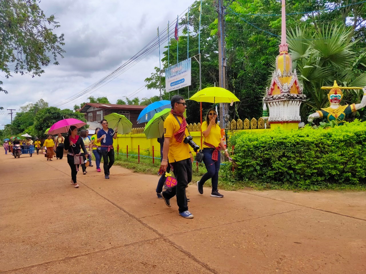 พช.หนองคาย นำส่วนราชการ ภาคเอกชน ท่องเที่ยวเชิงประเพณีวัฒนธรรมโดยชุมชน ณ บ้านจับไม้ อำเภอเฝ้าไร่ ตามโครงการ “ยกระดับการท่องเที่ยวเชิงประเพณีวัฒนธรรม กิจกรรมพัฒนายกระดับการท่องเที่ยวเชิงประเพณีวัฒนธรรม (ภาคตะวันออกเฉียงเหนือ)”