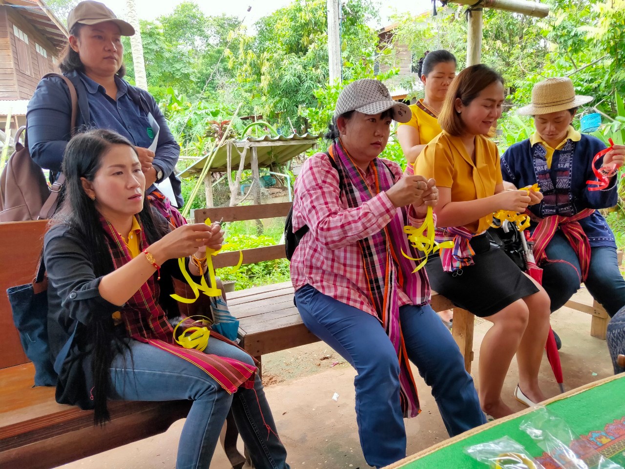 พช.หนองคาย นำส่วนราชการ ภาคเอกชน ท่องเที่ยวเชิงประเพณีวัฒนธรรมโดยชุมชน ณ บ้านจับไม้ อำเภอเฝ้าไร่ ตามโครงการ “ยกระดับการท่องเที่ยวเชิงประเพณีวัฒนธรรม กิจกรรมพัฒนายกระดับการท่องเที่ยวเชิงประเพณีวัฒนธรรม (ภาคตะวันออกเฉียงเหนือ)”