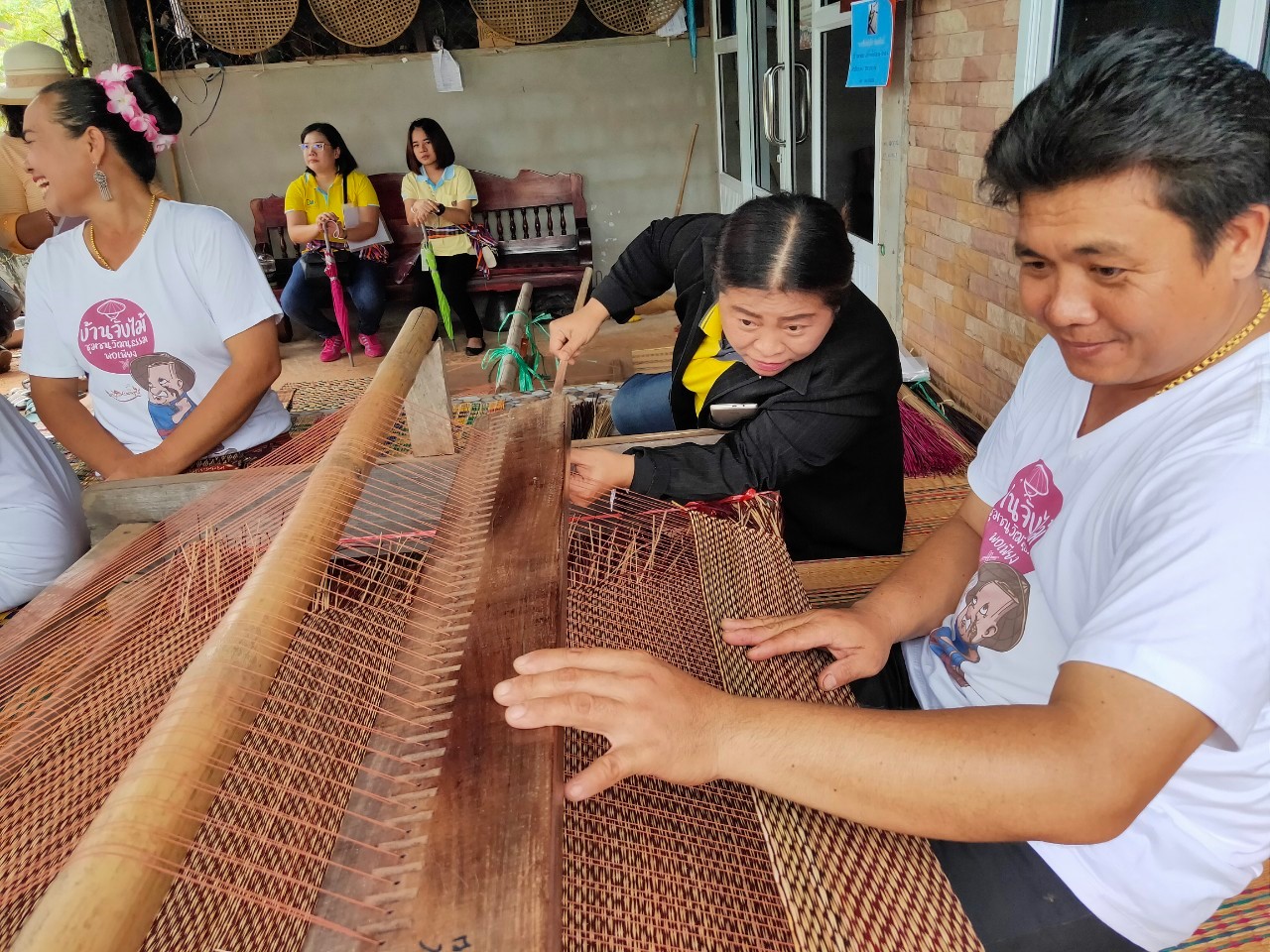พช.หนองคาย นำส่วนราชการ ภาคเอกชน ท่องเที่ยวเชิงประเพณีวัฒนธรรมโดยชุมชน ณ บ้านจับไม้ อำเภอเฝ้าไร่ ตามโครงการ “ยกระดับการท่องเที่ยวเชิงประเพณีวัฒนธรรม กิจกรรมพัฒนายกระดับการท่องเที่ยวเชิงประเพณีวัฒนธรรม (ภาคตะวันออกเฉียงเหนือ)”
