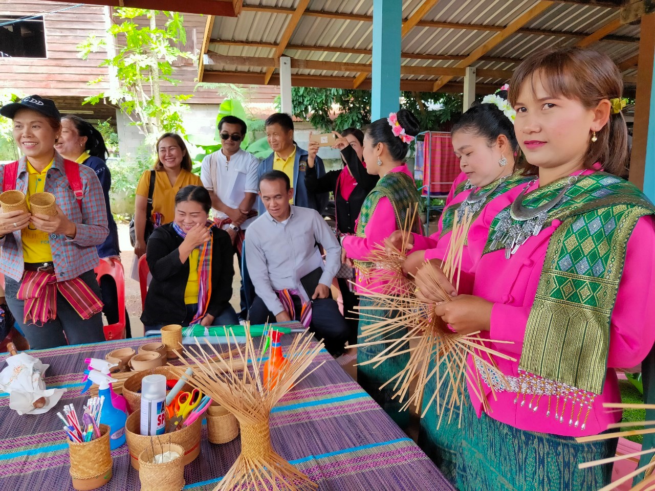 พช.หนองคาย นำส่วนราชการ ภาคเอกชน ท่องเที่ยวเชิงประเพณีวัฒนธรรมโดยชุมชน ณ บ้านจับไม้ อำเภอเฝ้าไร่ ตามโครงการ “ยกระดับการท่องเที่ยวเชิงประเพณีวัฒนธรรม กิจกรรมพัฒนายกระดับการท่องเที่ยวเชิงประเพณีวัฒนธรรม (ภาคตะวันออกเฉียงเหนือ)”