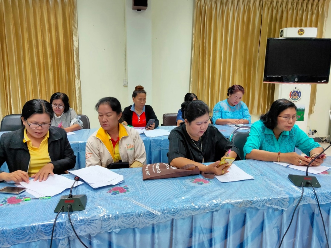 หนองคาย … ประชุมกลุ่มเป้าหมายในการขับเคลื่อนการพัฒนาเศรษฐกิจฐานรากและประชารัฐ ตามโครงการขับเคลื่อนการสร้างสัมมาชีพชุมชนตามแนวทางประชารัฐ