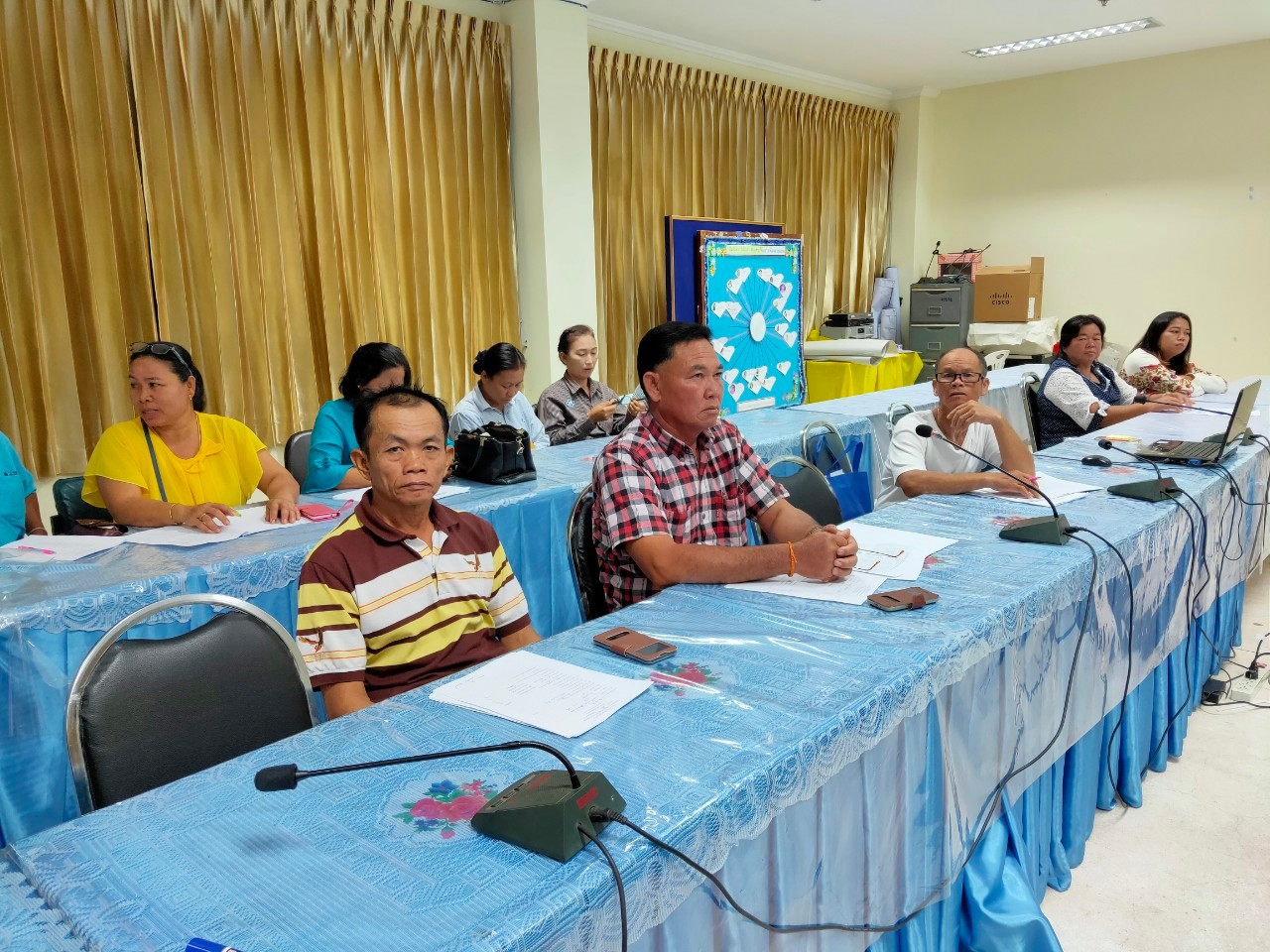 หนองคาย … ประชุมกลุ่มเป้าหมายในการขับเคลื่อนการพัฒนาเศรษฐกิจฐานรากและประชารัฐ ตามโครงการขับเคลื่อนการสร้างสัมมาชีพชุมชนตามแนวทางประชารัฐ