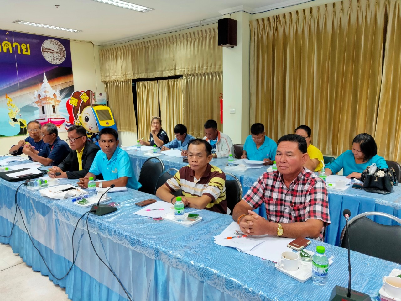 หนองคาย … ประชุมกลุ่มเป้าหมายในการขับเคลื่อนการพัฒนาเศรษฐกิจฐานรากและประชารัฐ ตามโครงการขับเคลื่อนการสร้างสัมมาชีพชุมชนตามแนวทางประชารัฐ